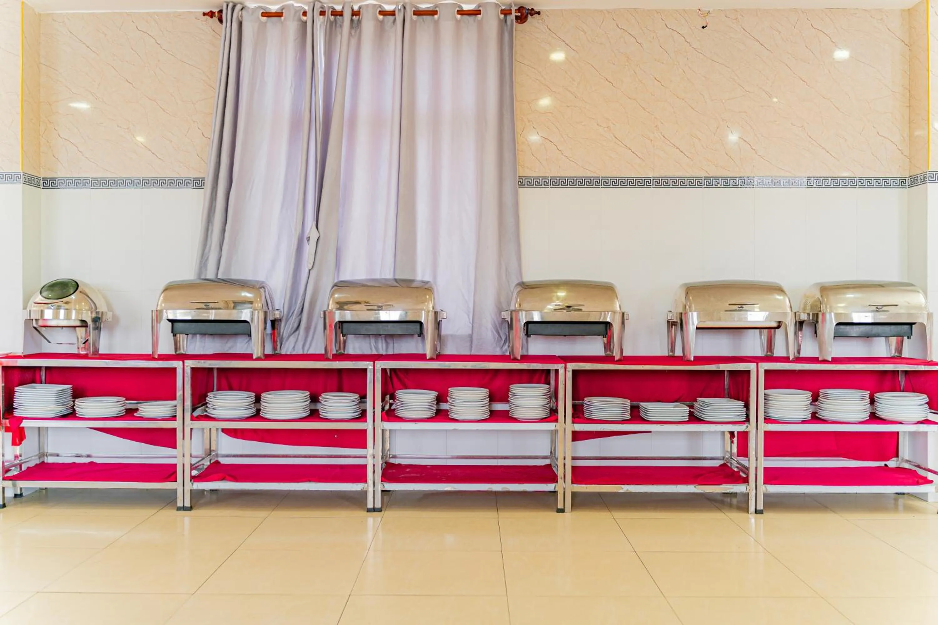 Restaurant/places to eat in Thi Long Phụng Hotel