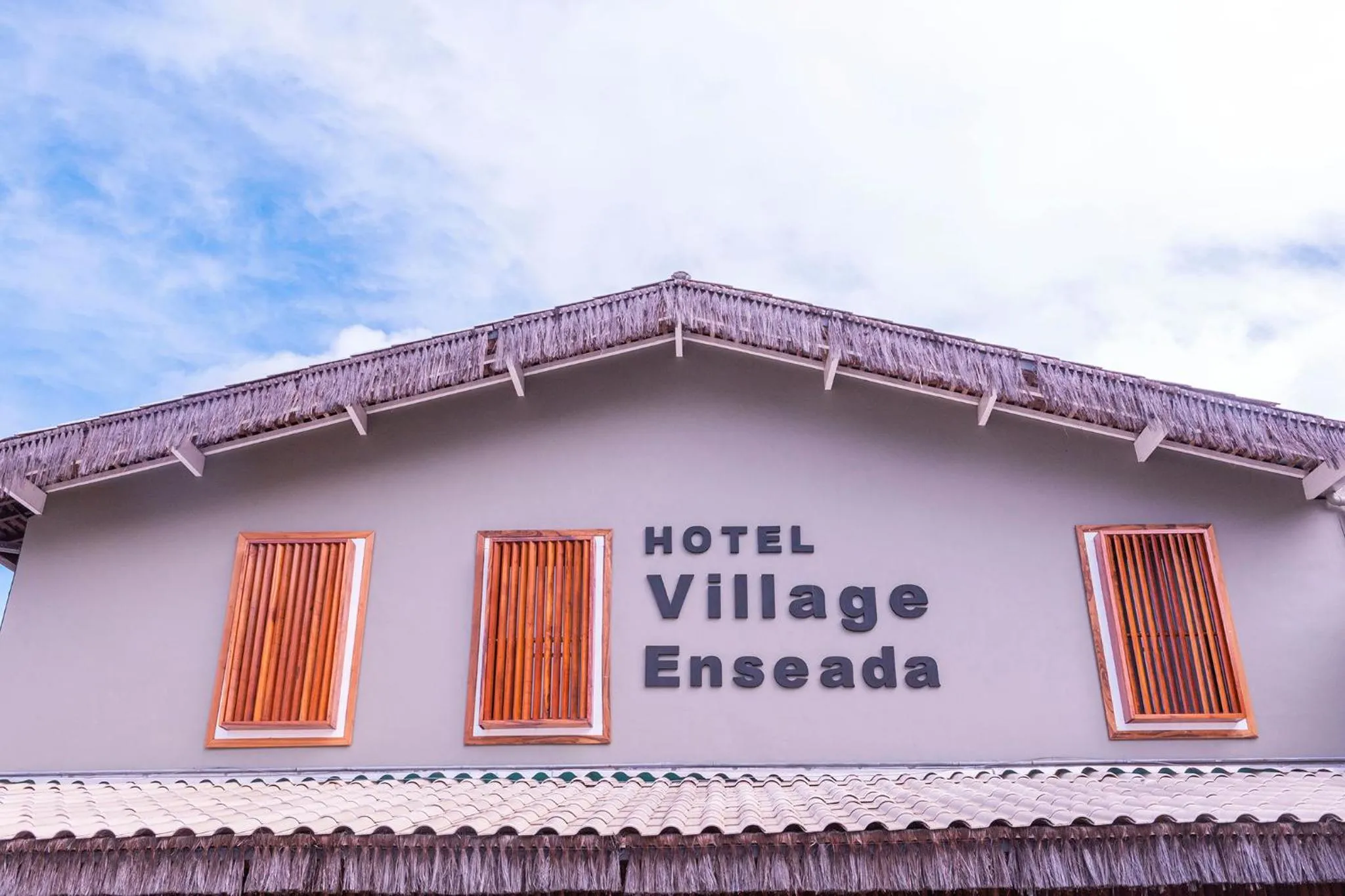 Facade/entrance in Hotel Village Enseada