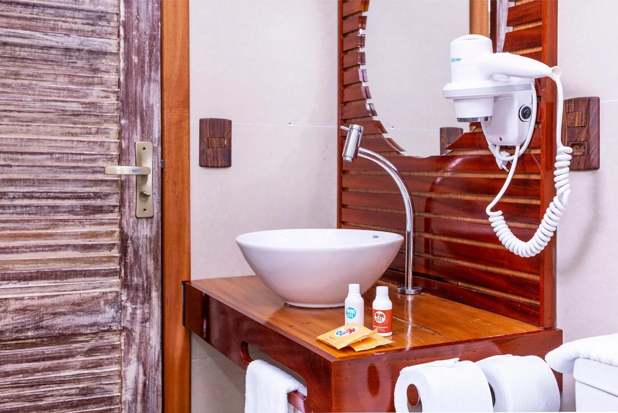 Bathroom in Hotel Village Enseada