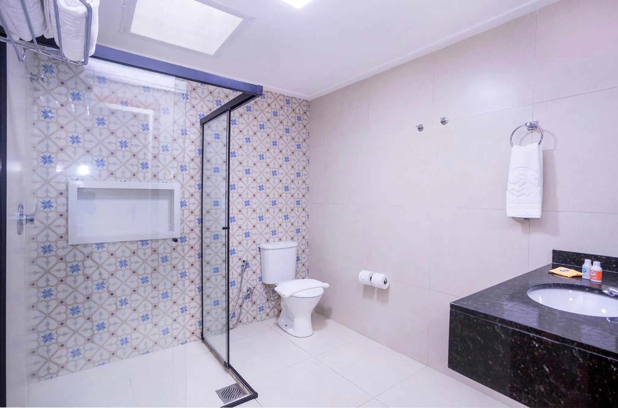 Shower in Hotel Village Enseada