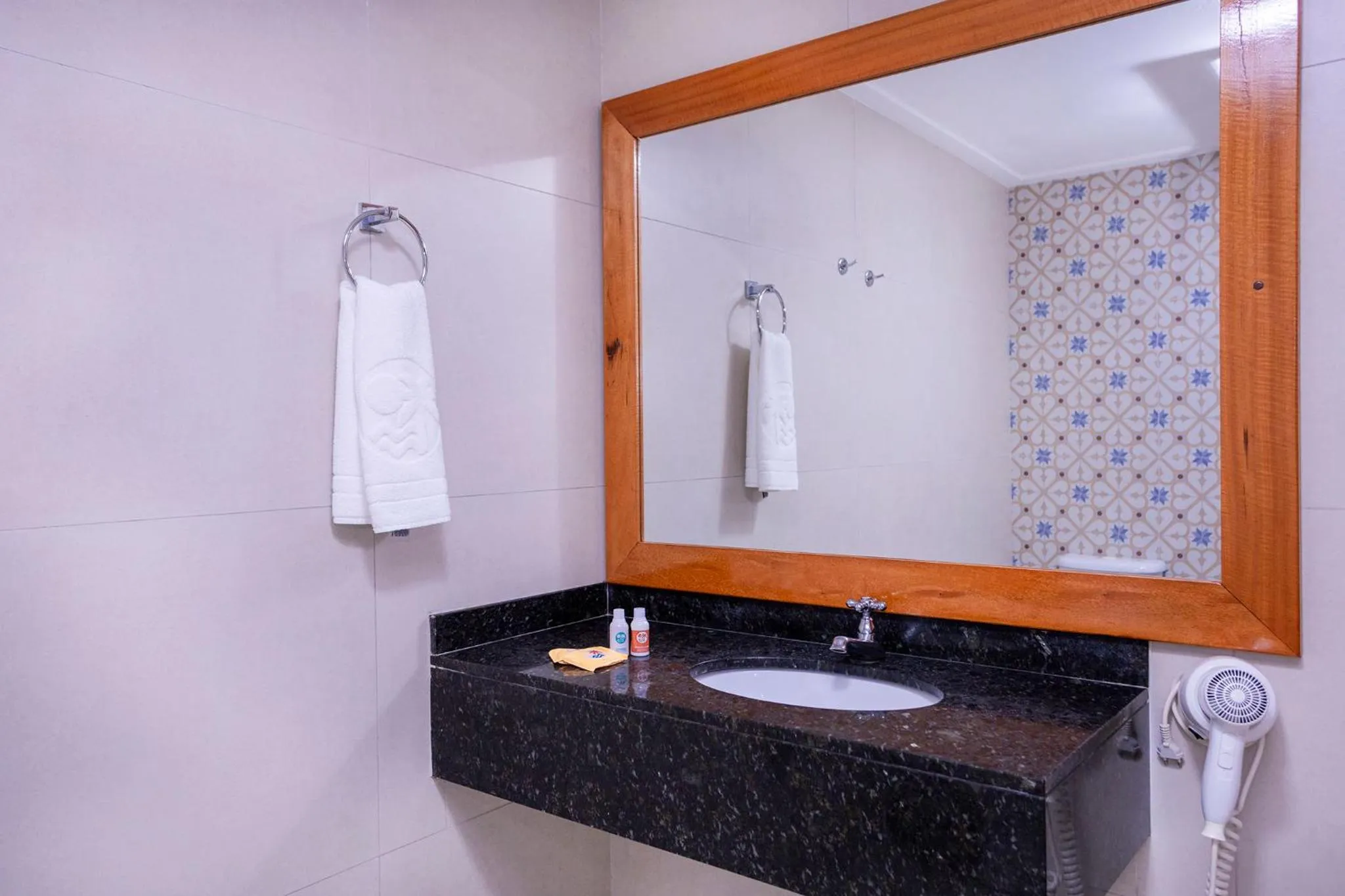 Bathroom in Hotel Village Enseada