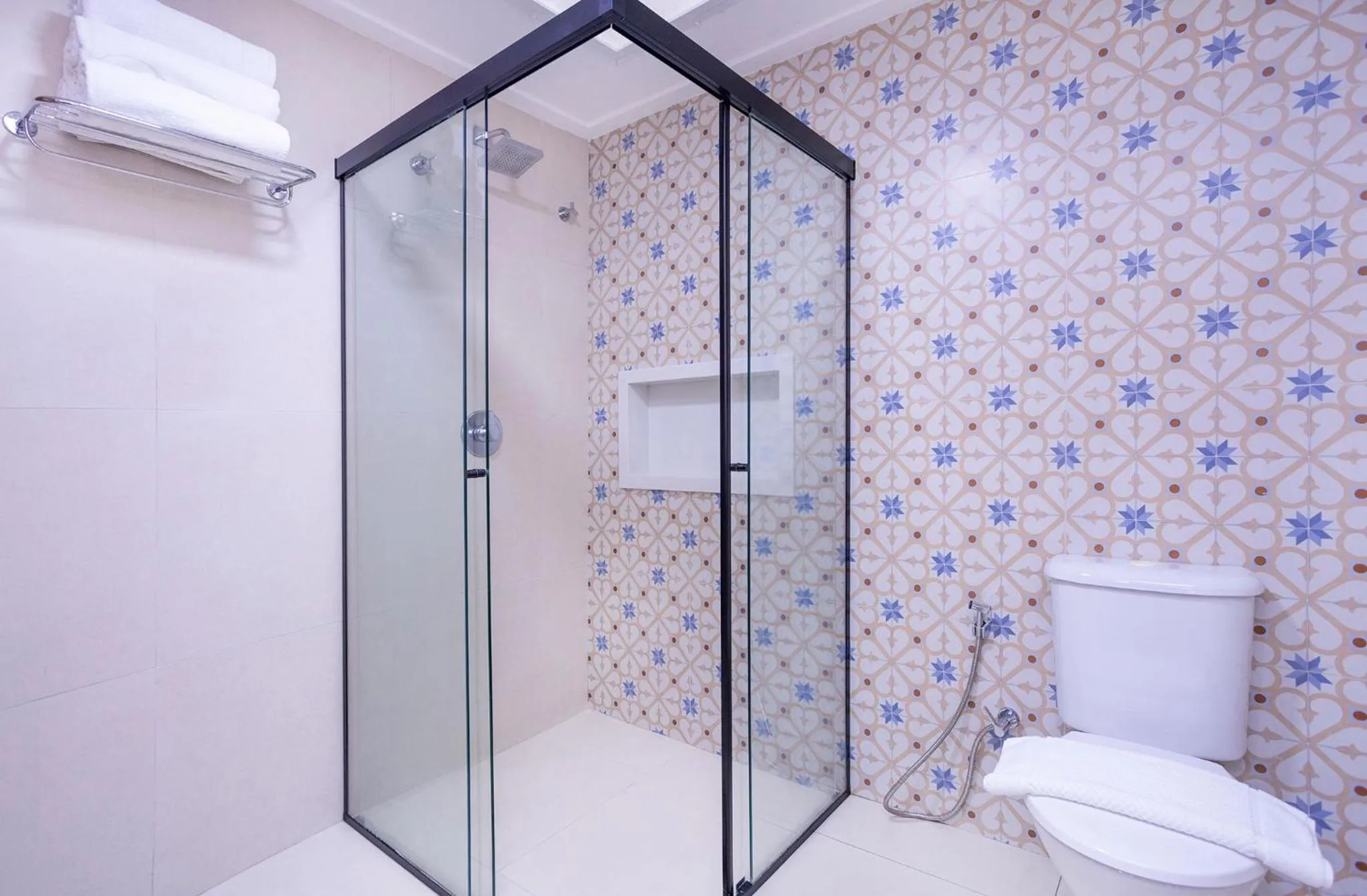 Shower in Hotel Village Enseada