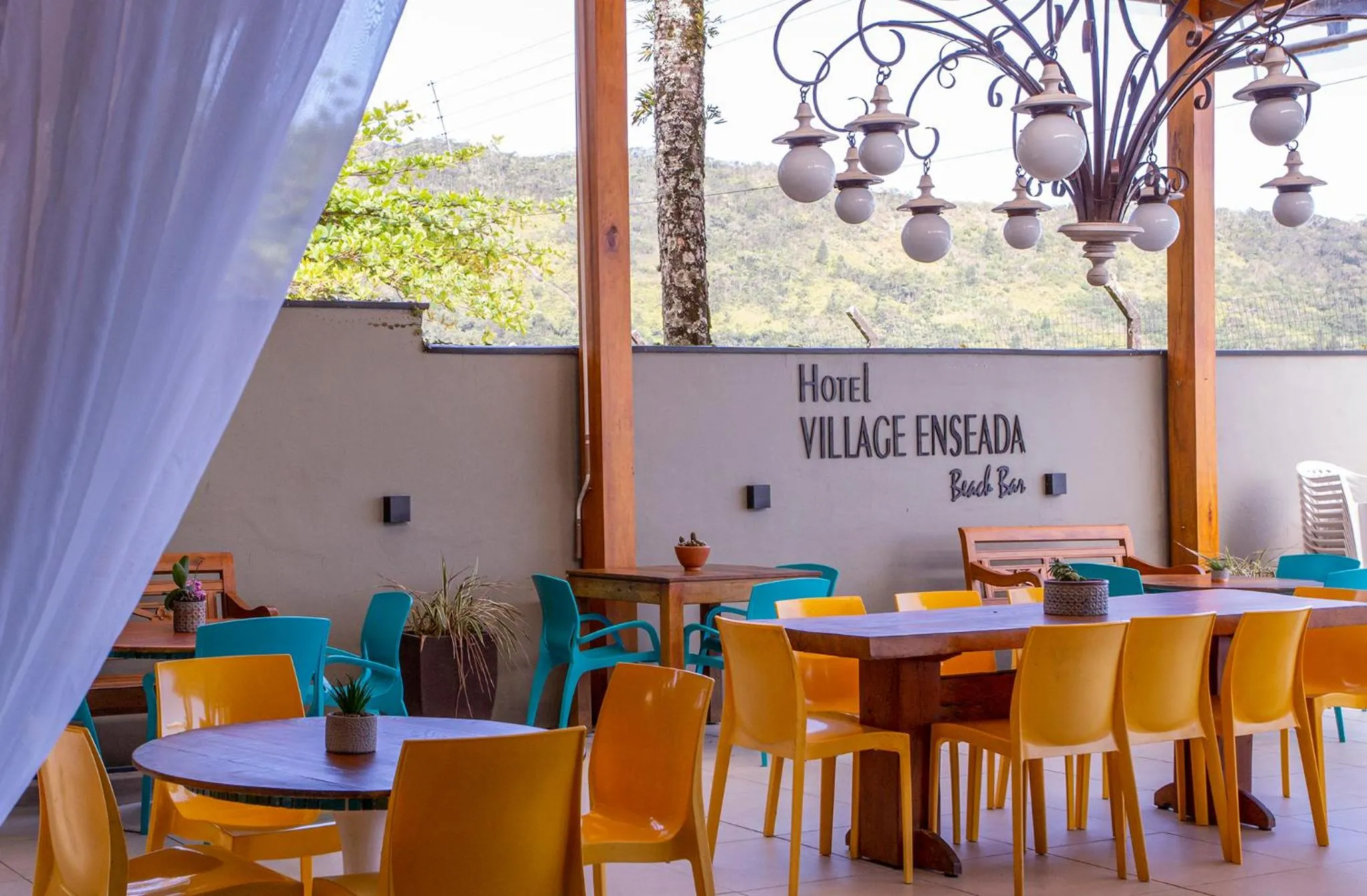Restaurant/places to eat in Hotel Village Enseada