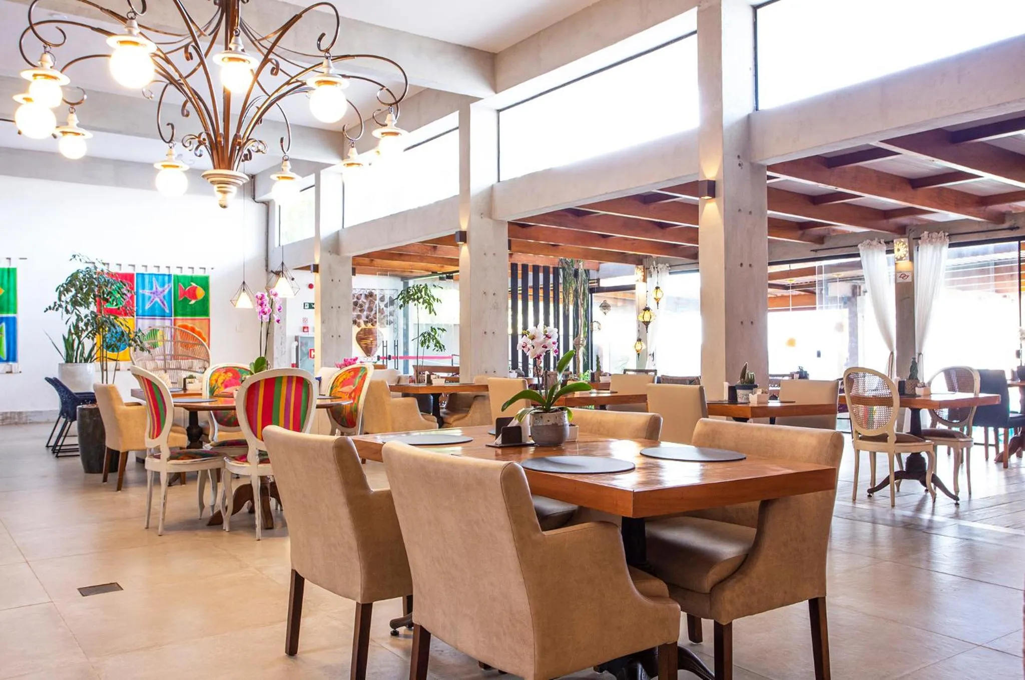 Seating area in Hotel Village Enseada