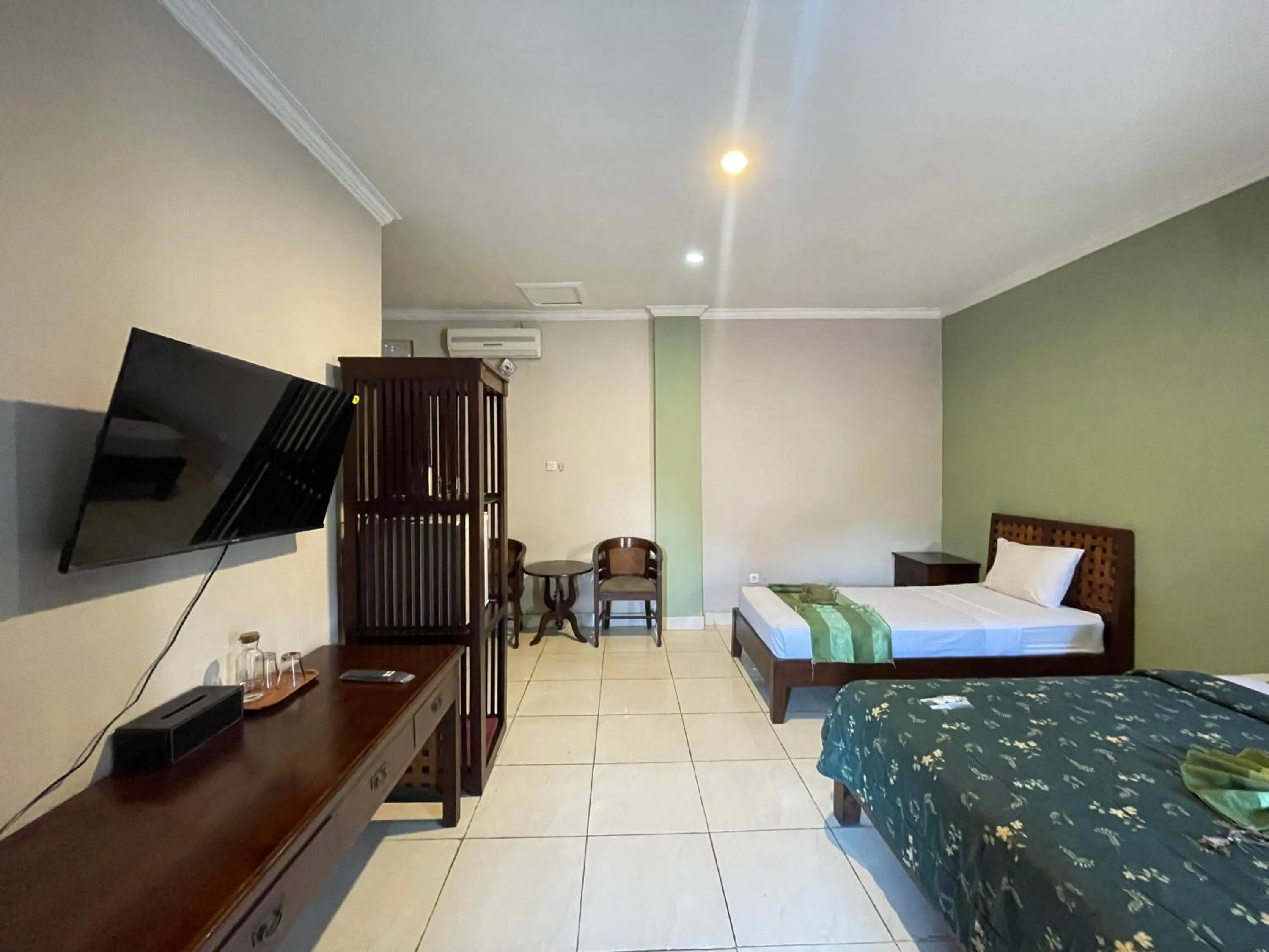 Bed in Klungkung Tower Hotel