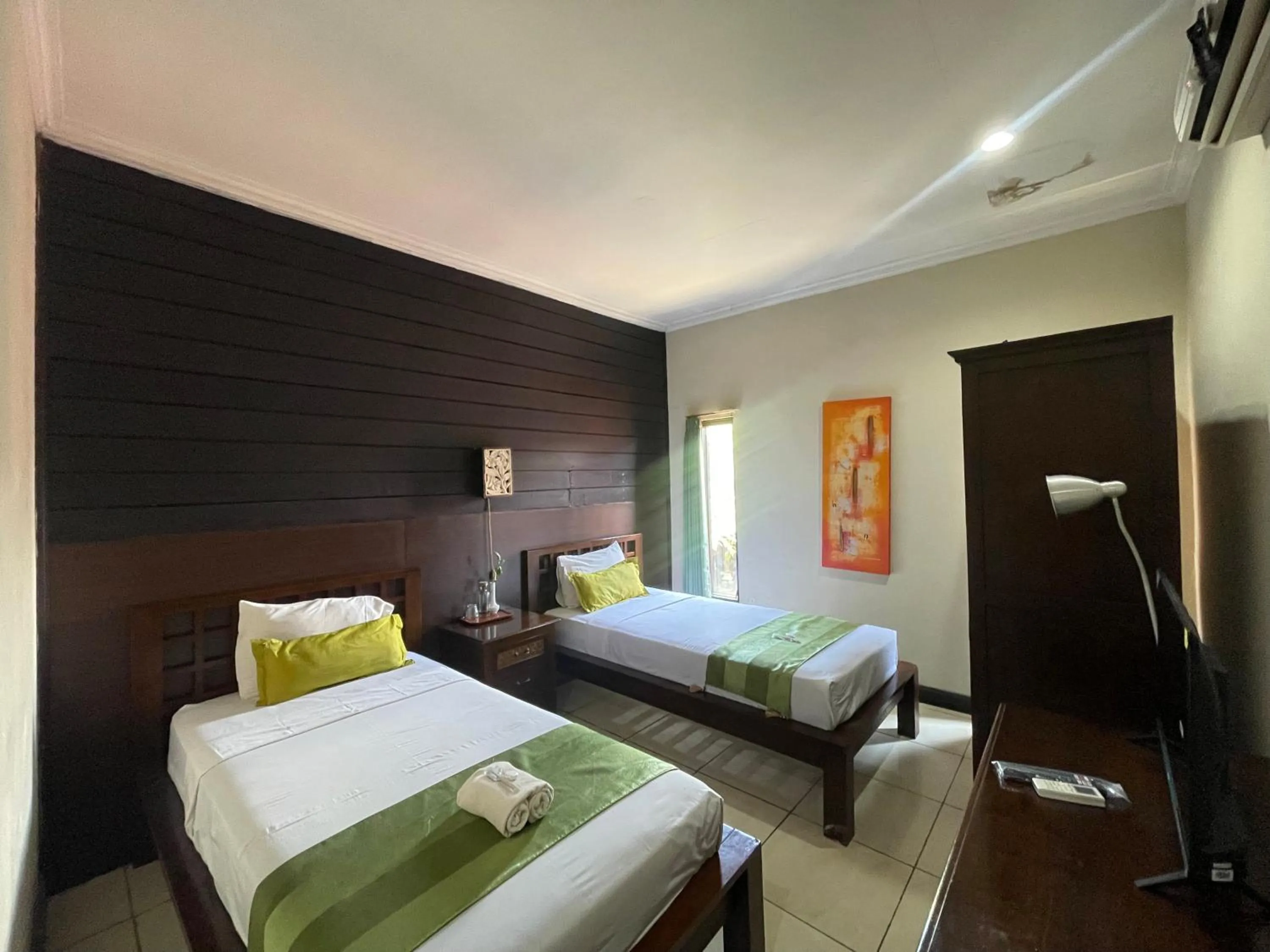 Bed in Klungkung Tower Hotel