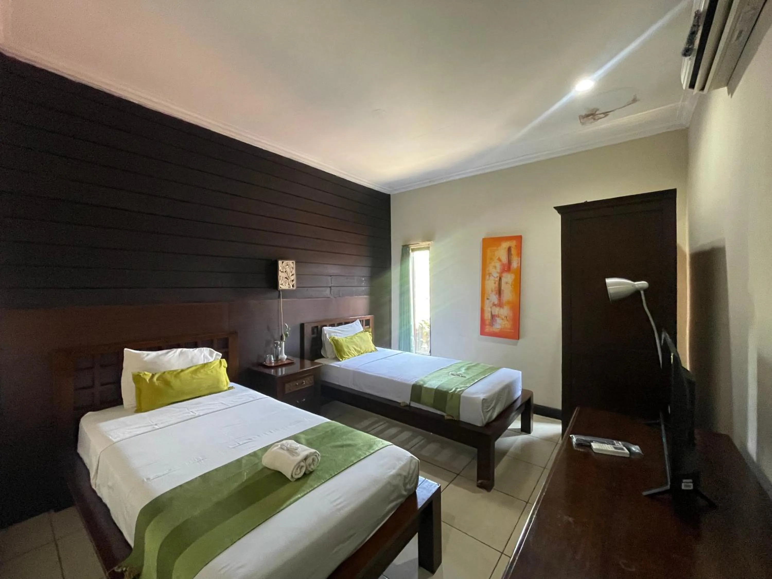 Bed in Klungkung Tower Hotel