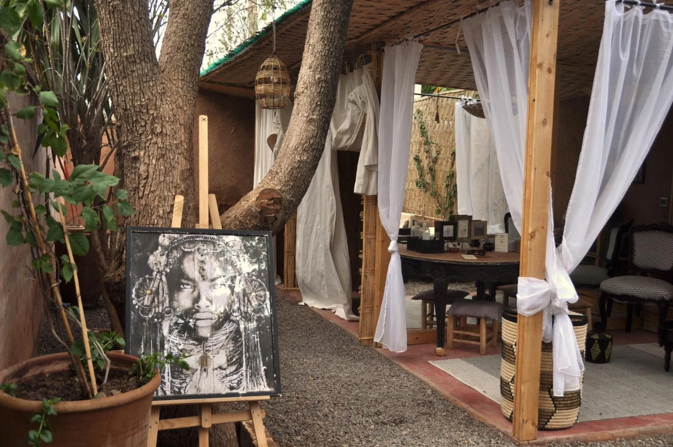 Massage in La Vie En Rose - Horses & Dogs House