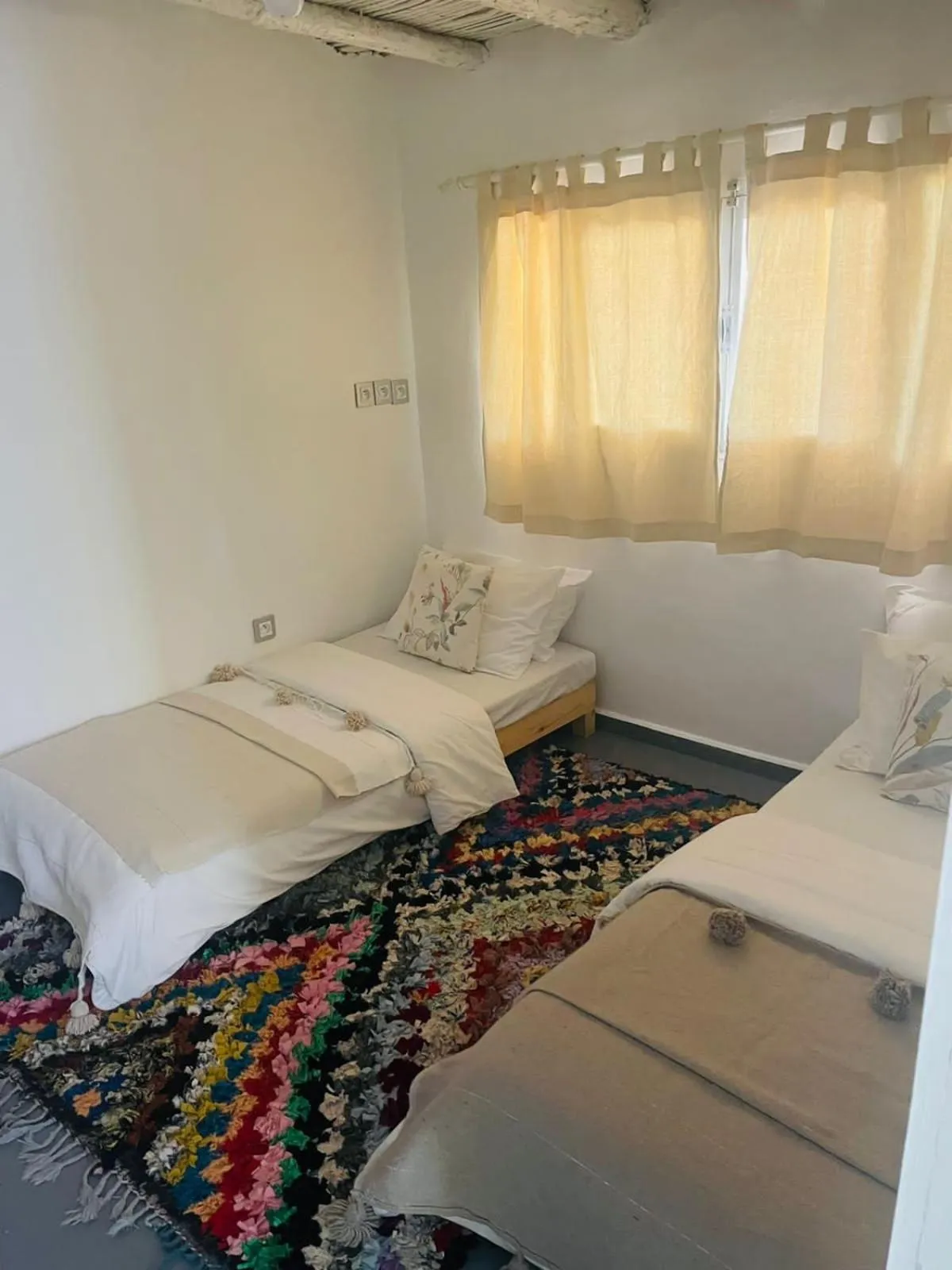 Bed in La Vie En Rose - Horses & Dogs House