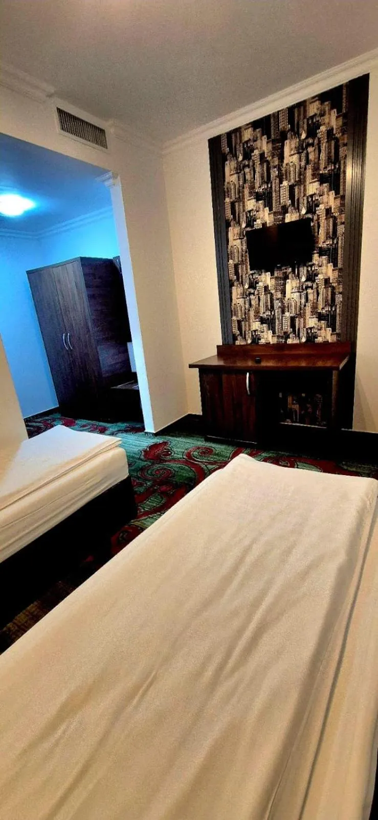 Bed in Hostel Orhideea