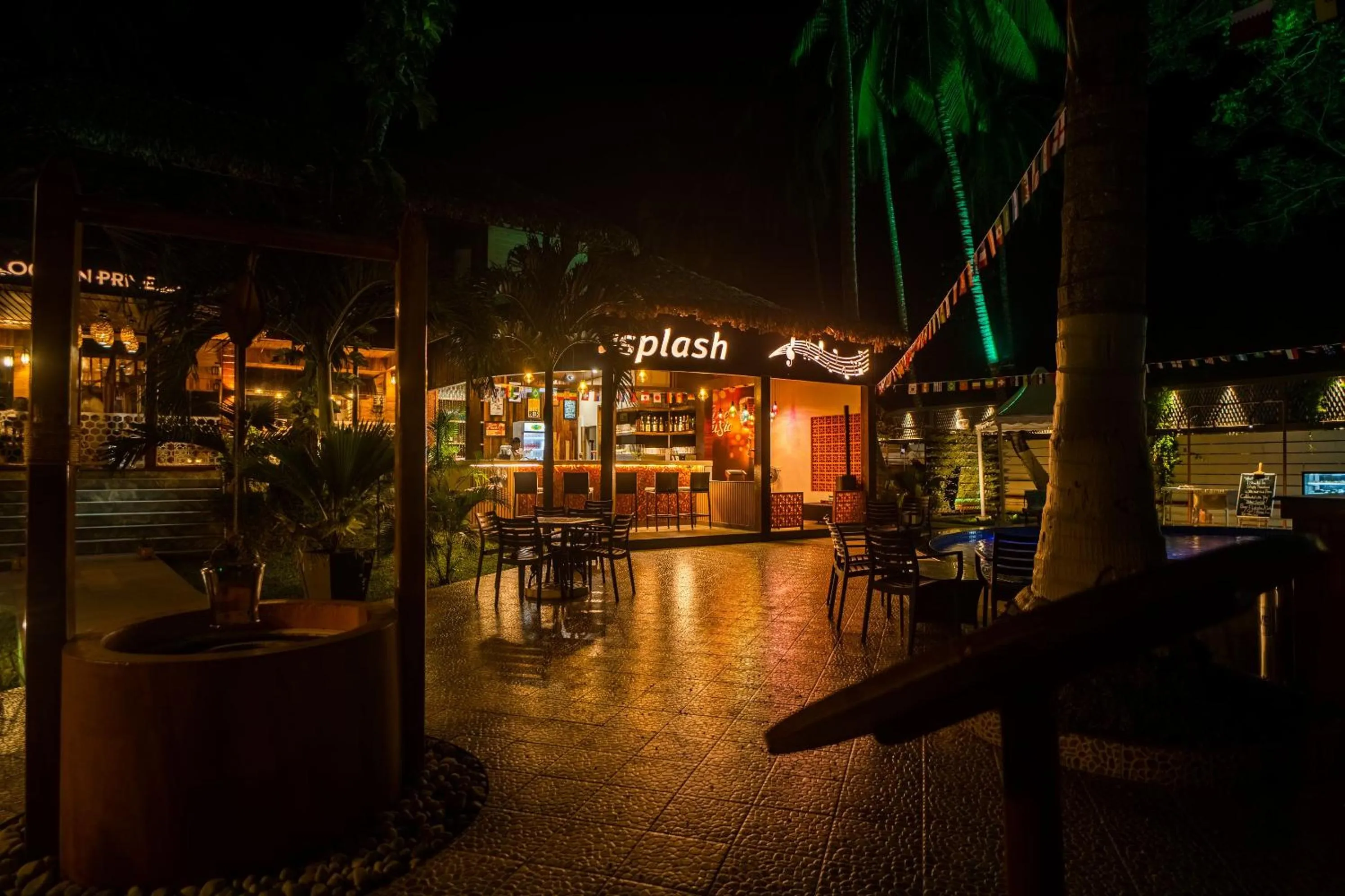 Lounge or bar in Coral Reef Resort & Spa, Havelock