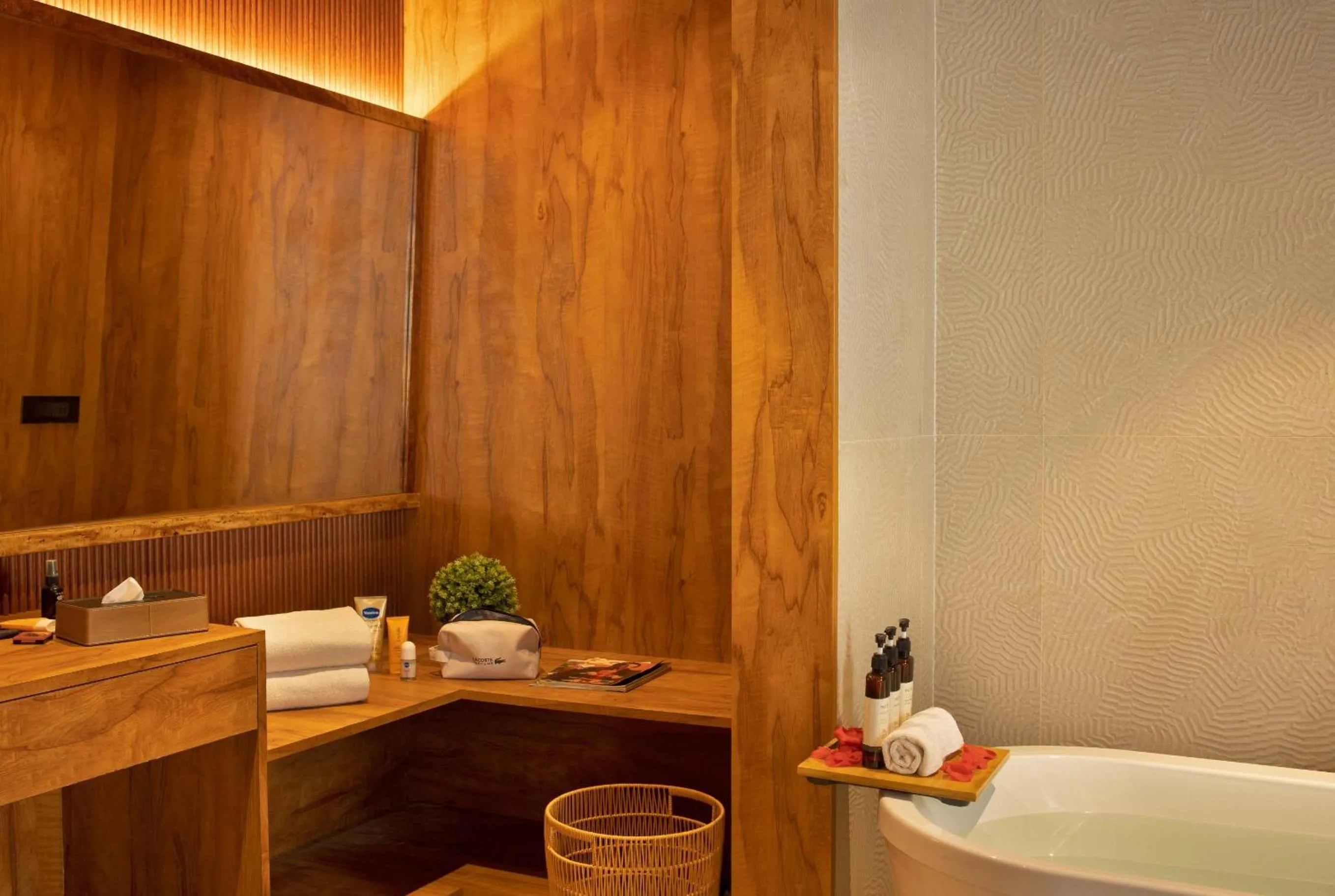 Bathroom in Coral Reef Resort & Spa, Havelock