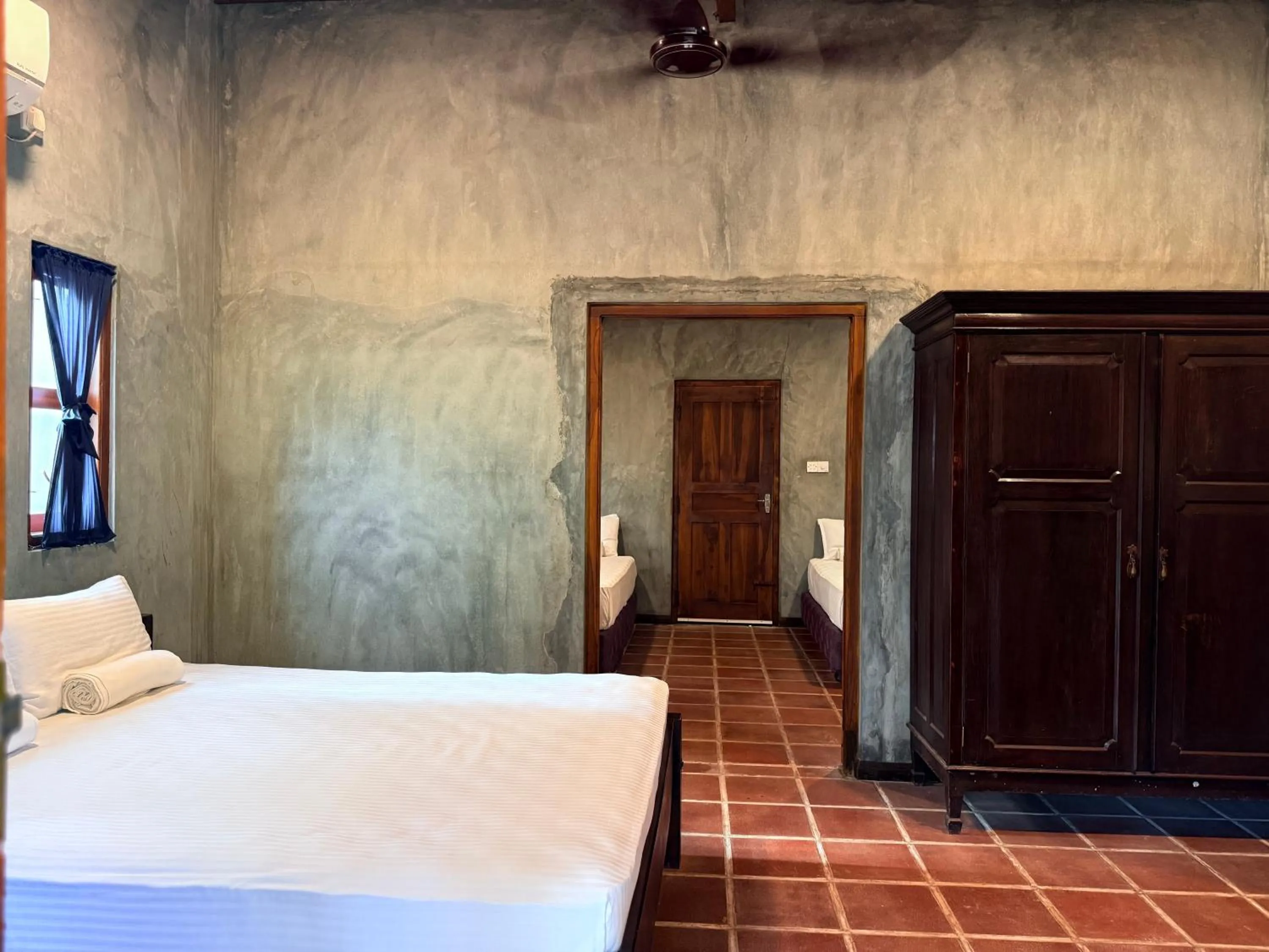 Bed in The Cove Pasikuda - Eco Resort