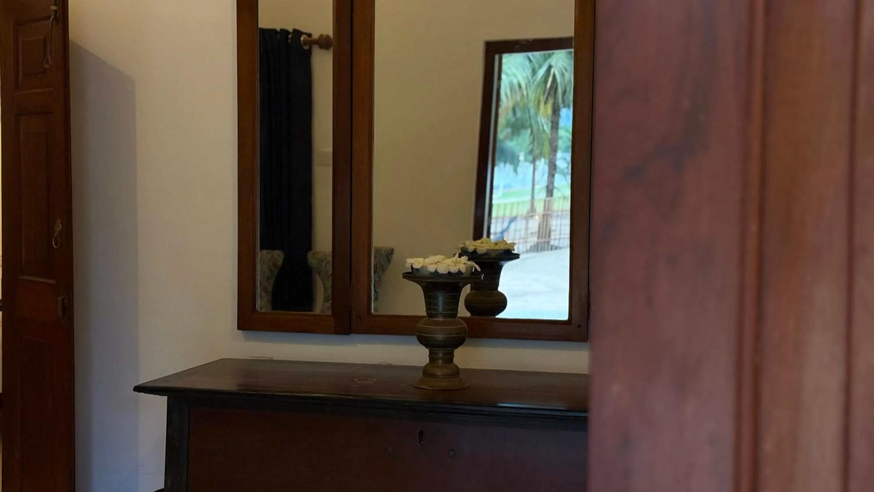 Decorative detail in The Cove Pasikuda - Eco Resort