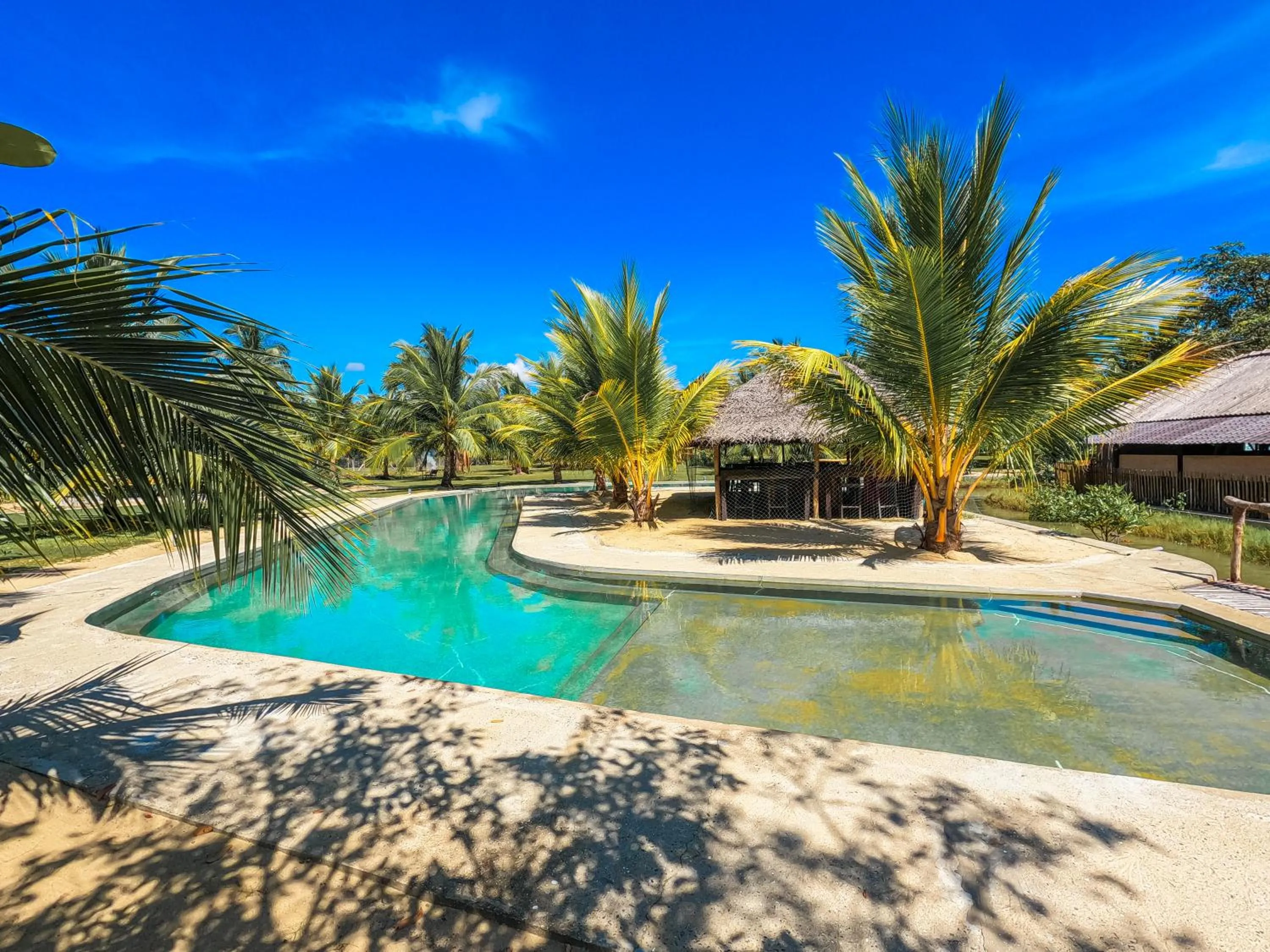 Day in The Cove Pasikuda - Eco Resort