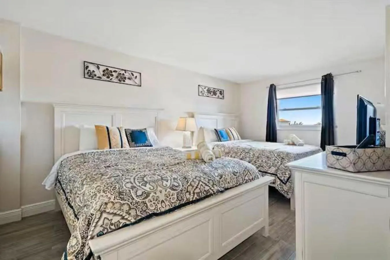 Bed in Sea Oats #303