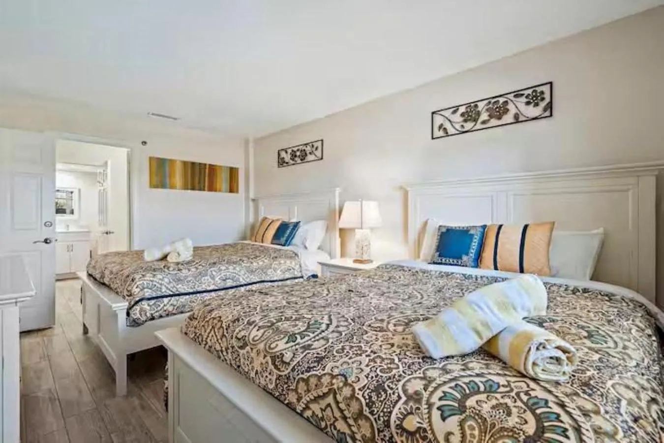 Bed in Sea Oats #303