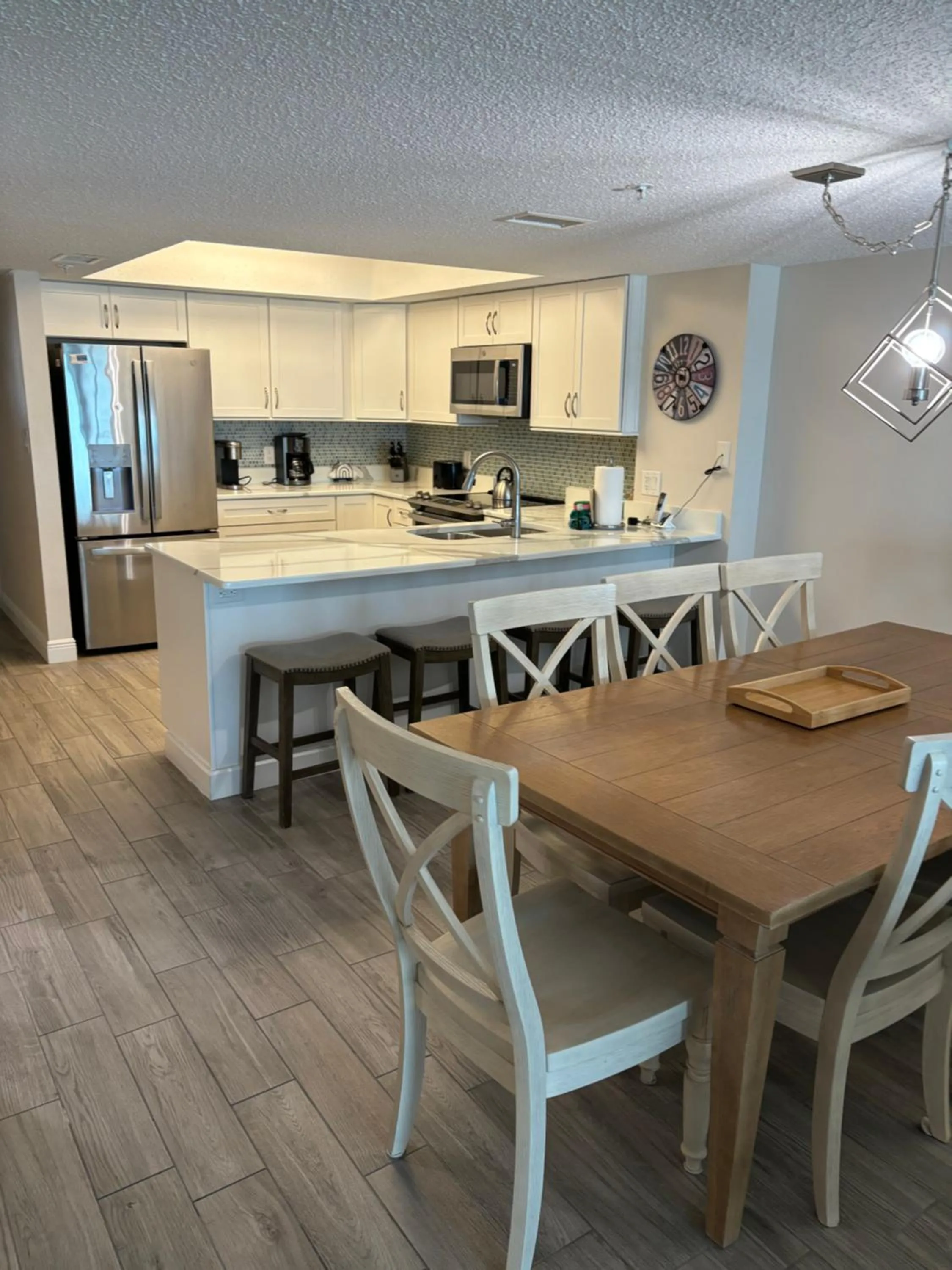 Kitchen or kitchenette in Sea Oats #303