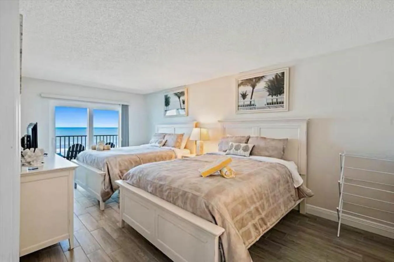Bed in Sea Oats #303