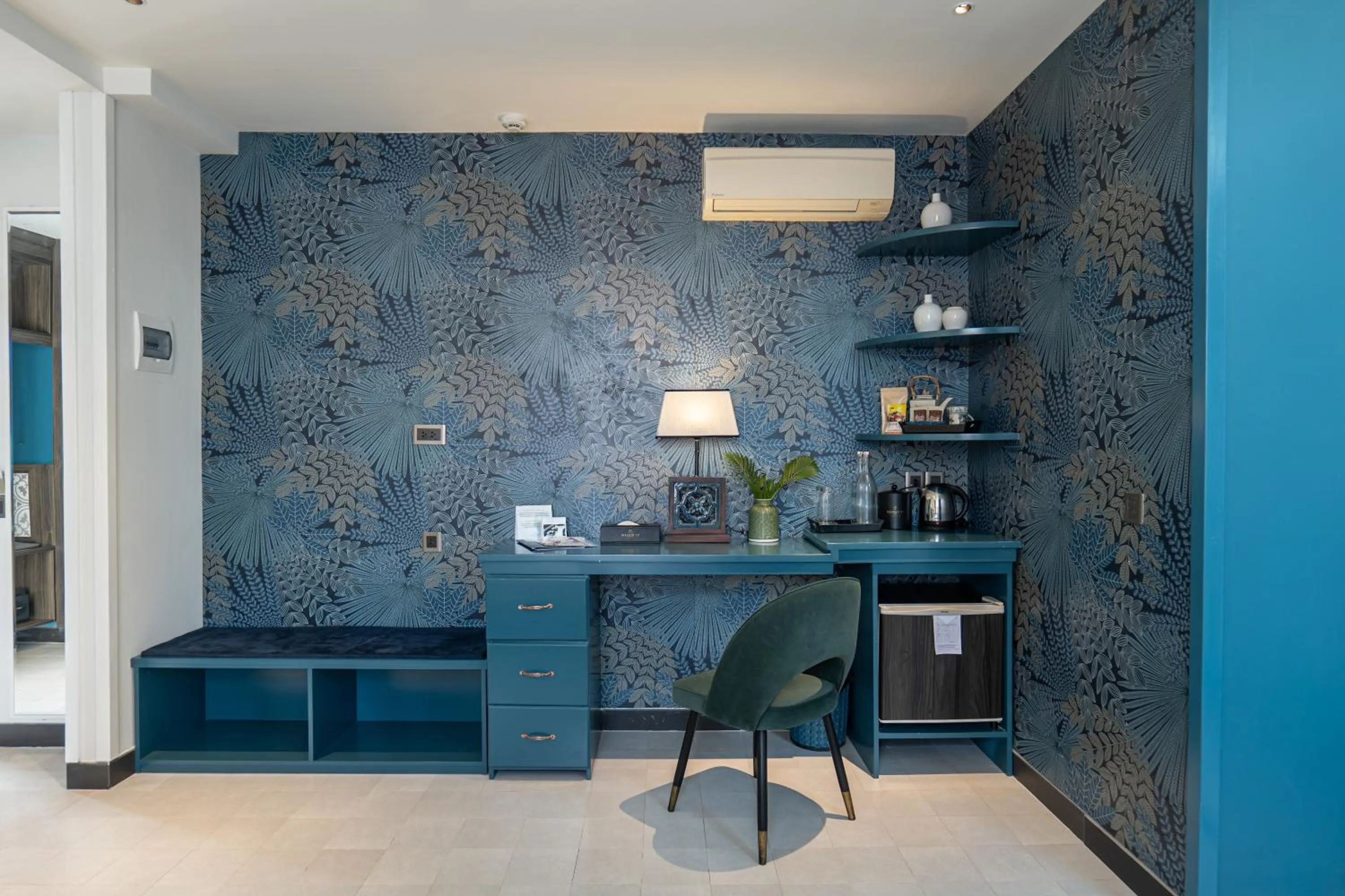 Library in Maison Vy Hotel Hội An