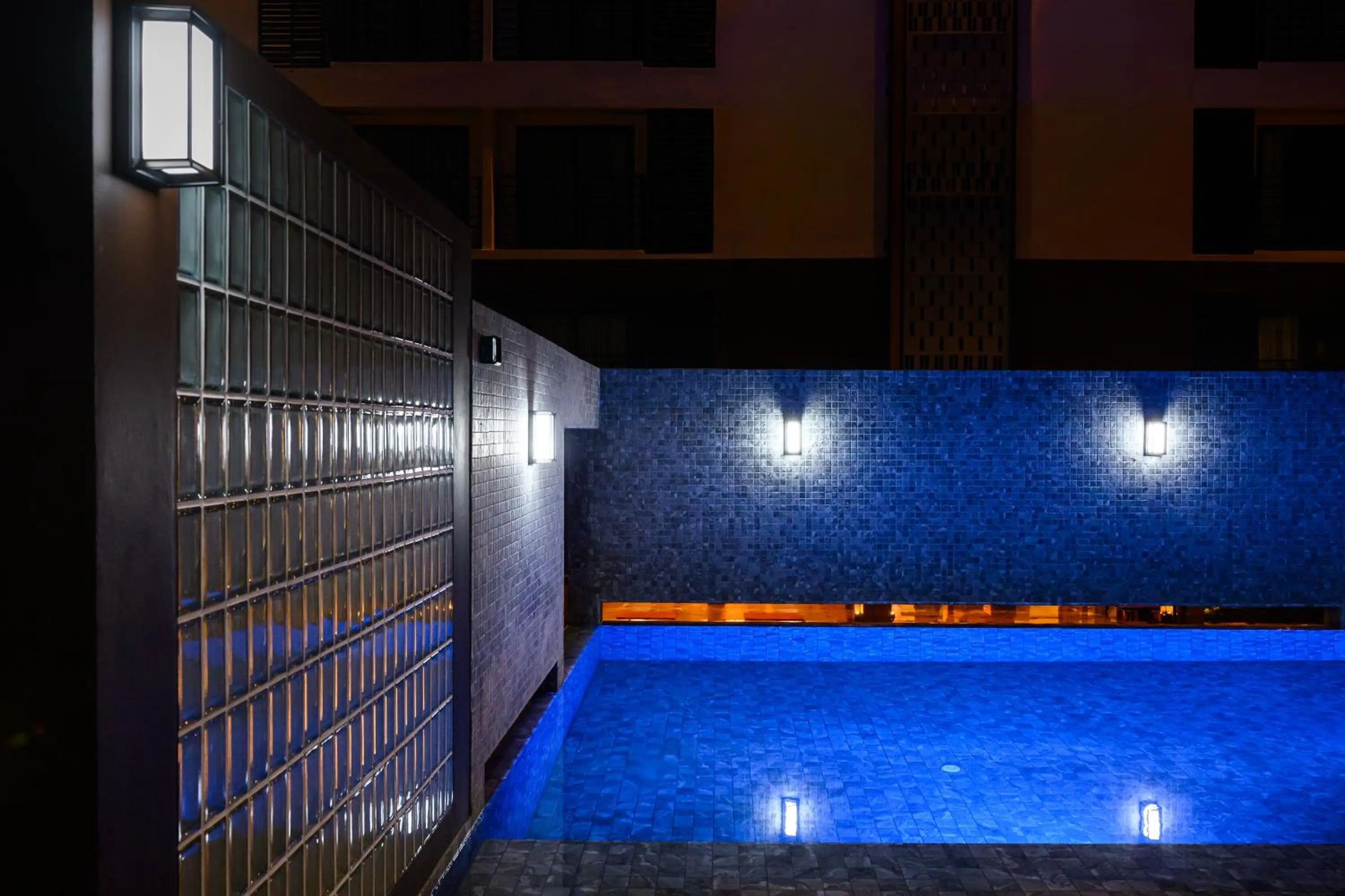 Swimming pool in Wangkaew Hotel