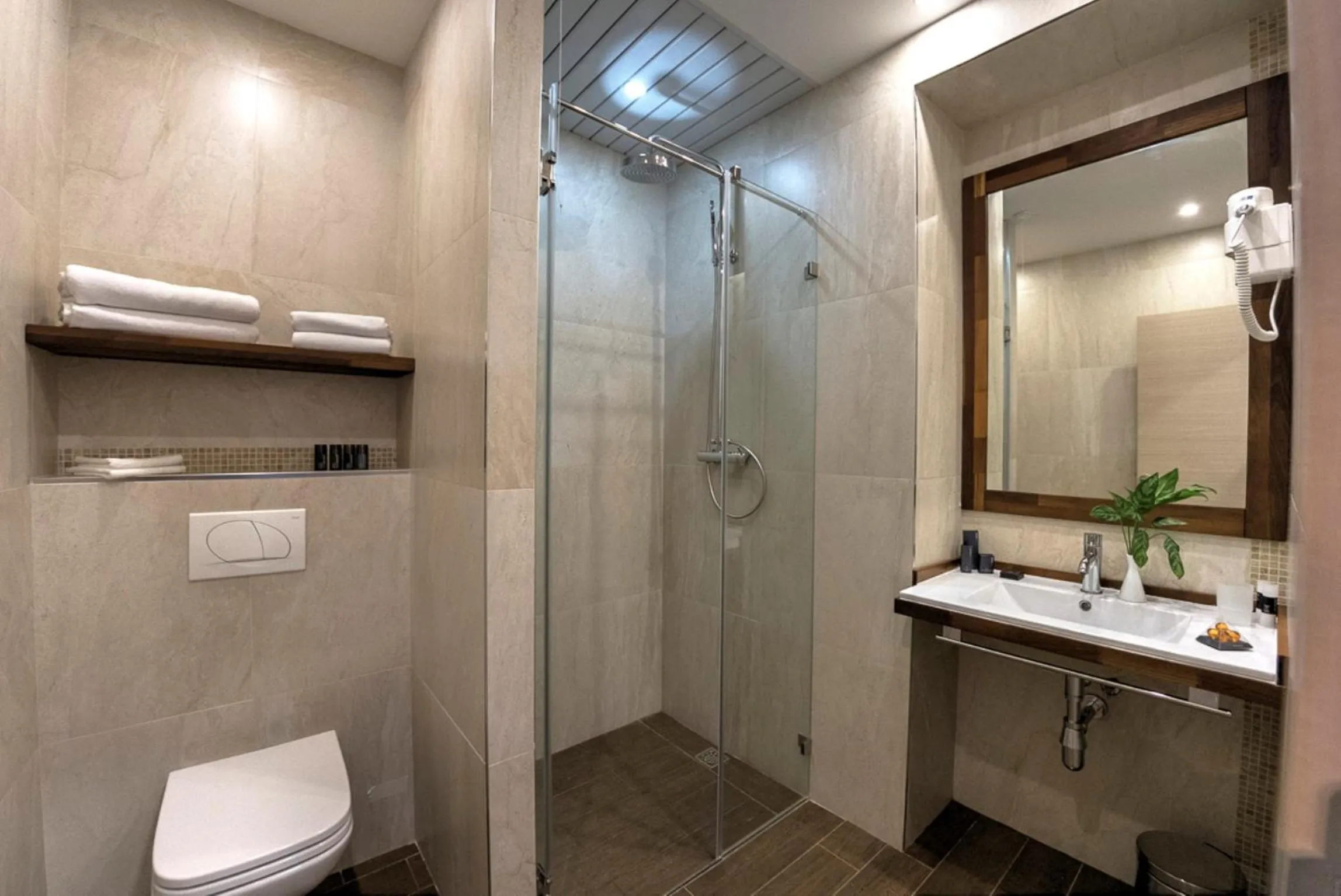 Shower in Five Points Square - City Center