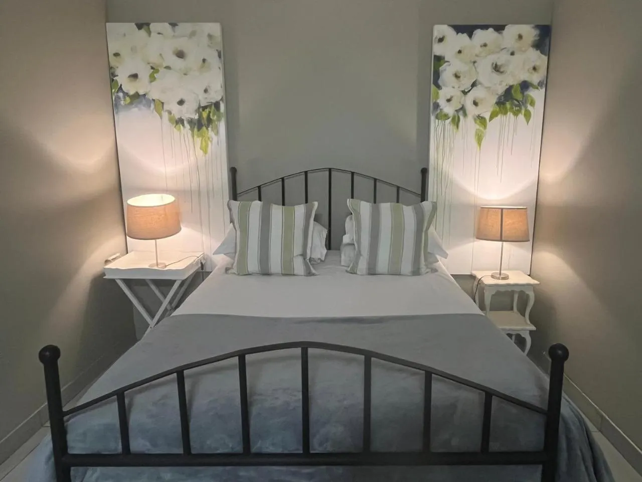 Bed in By The Way Guesthouse