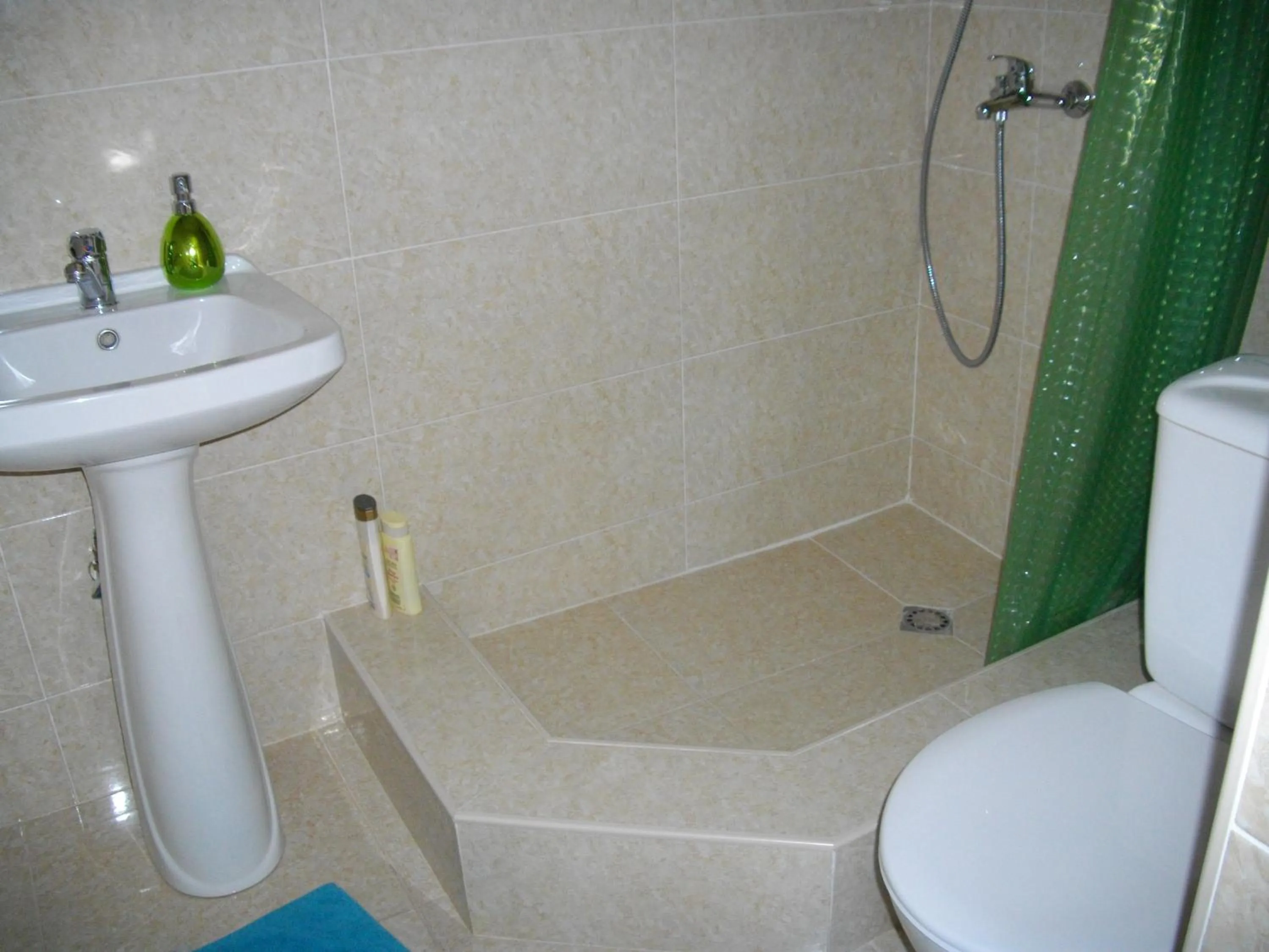 Bathroom in Hotel Your Comfort