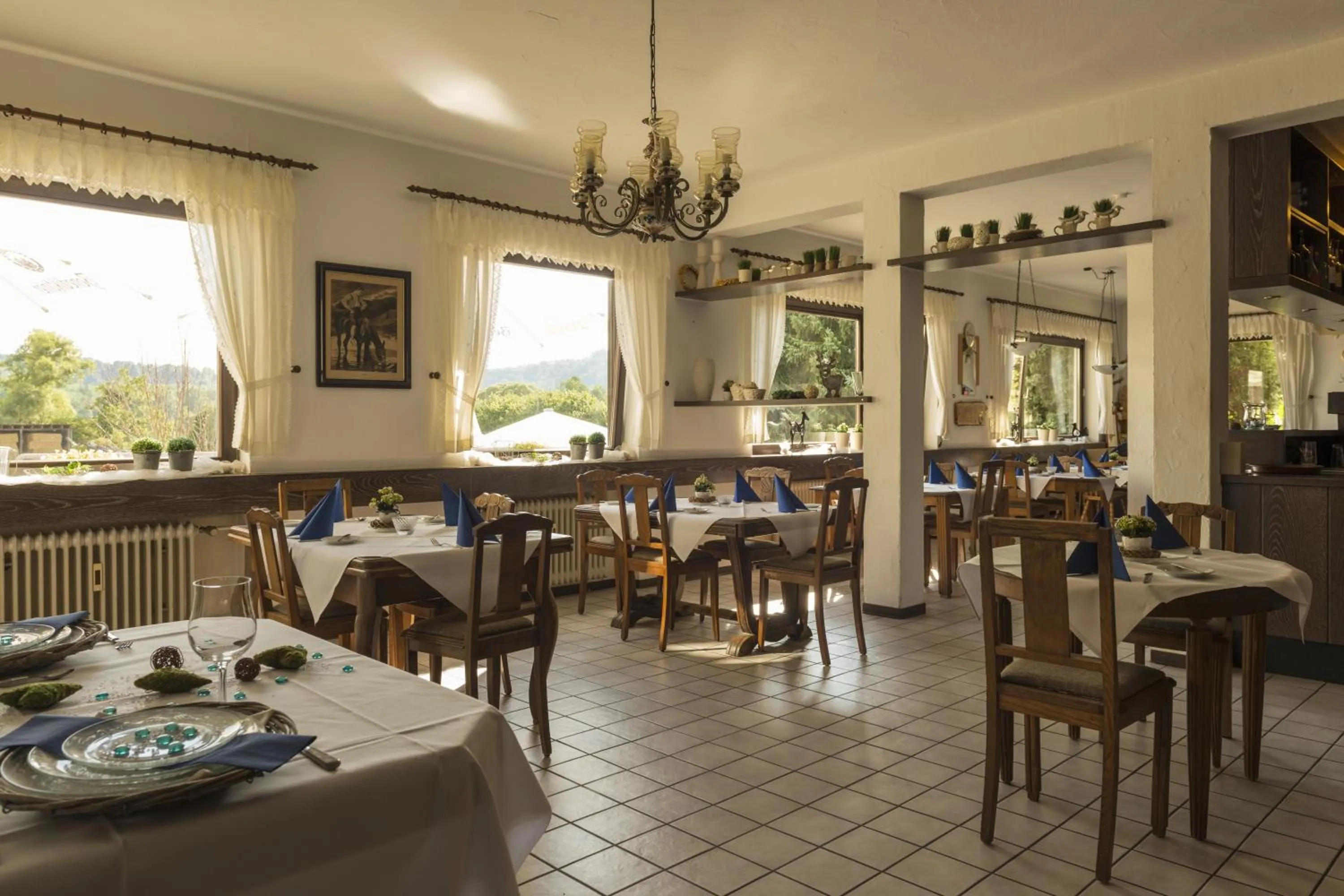 Restaurant/places to eat in Hotel Restaurant Häsfeld