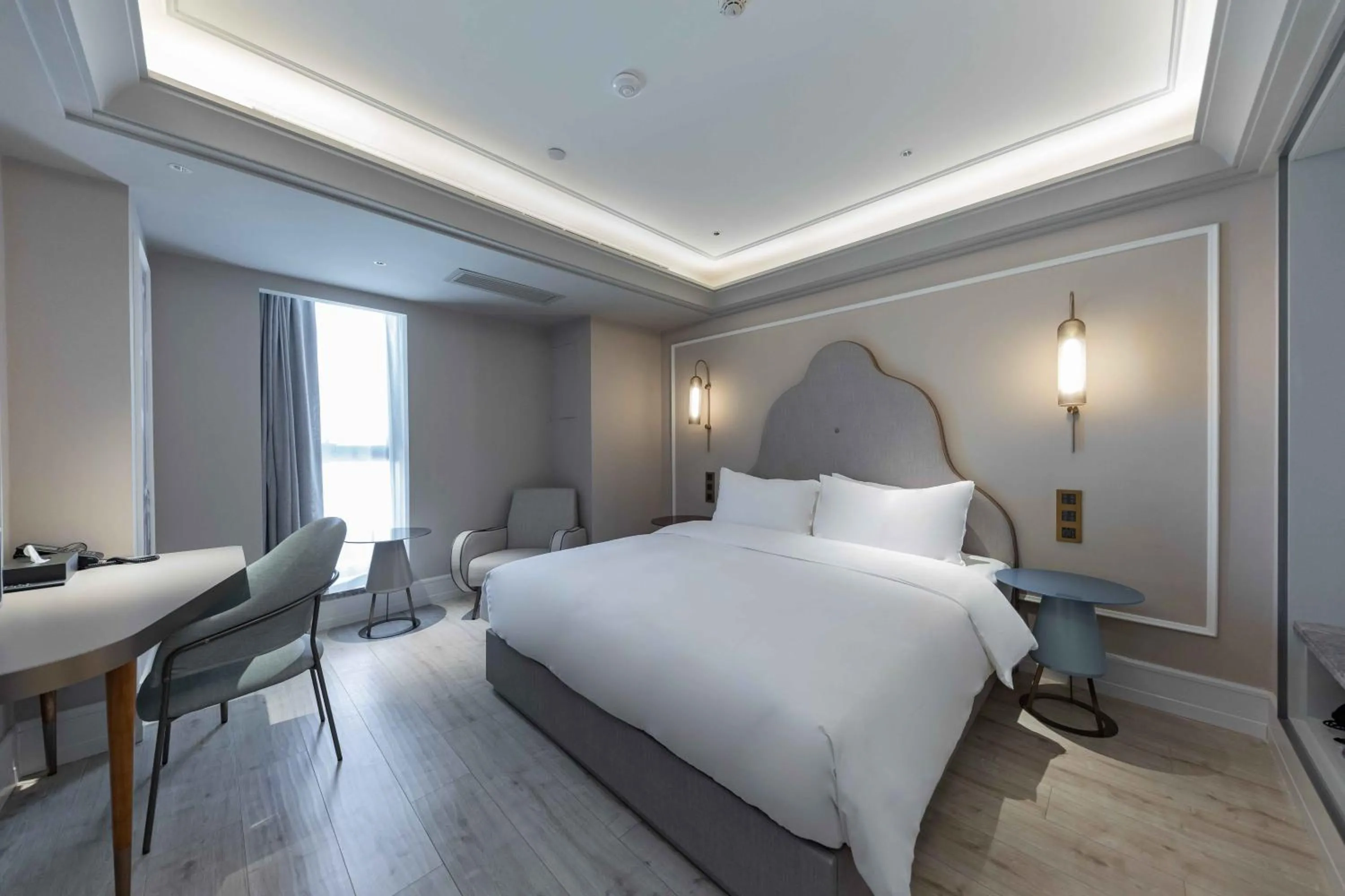 Property building, Bed in Mercure Hotel Shijiazhuang, Zhongshan East Road