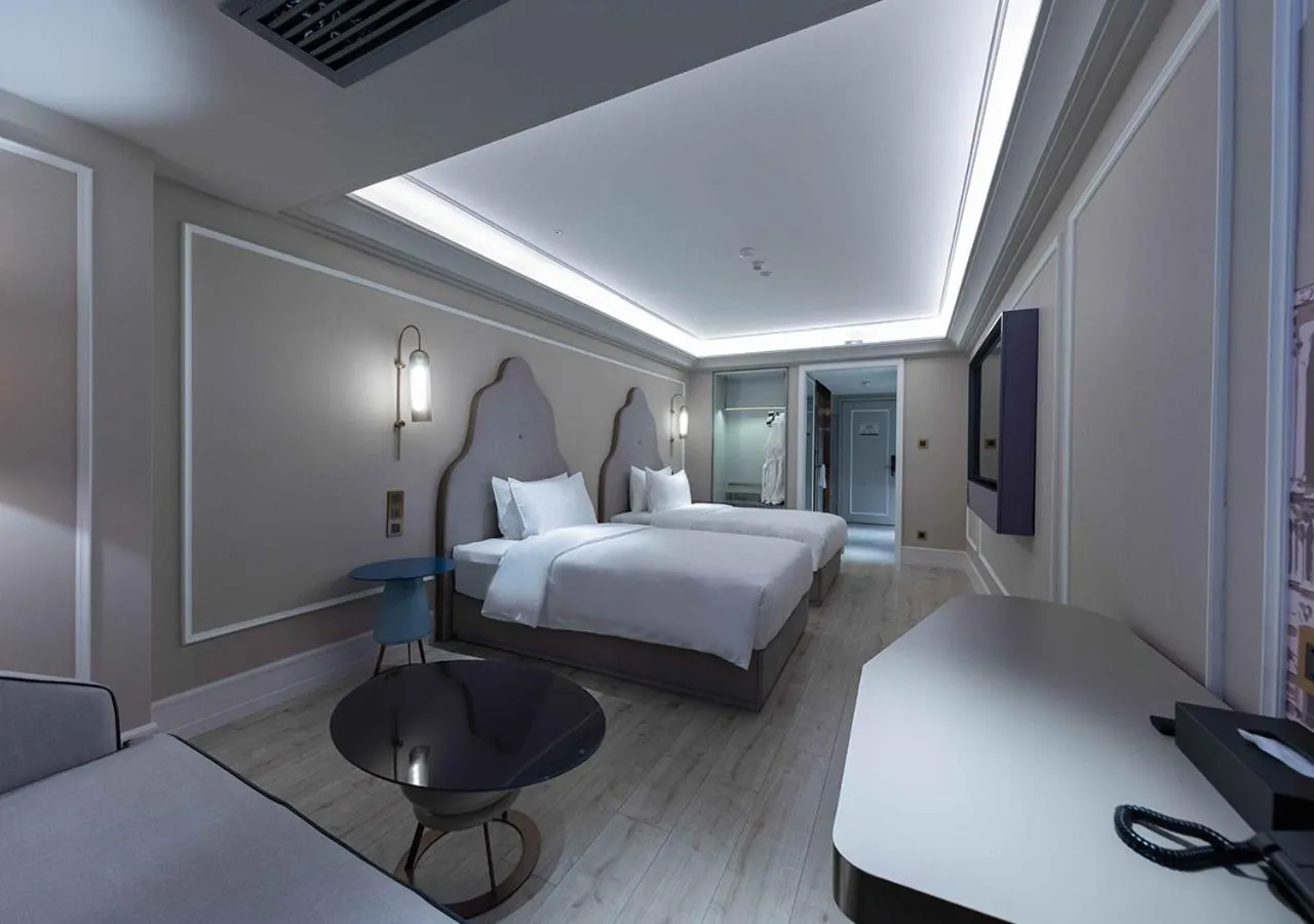 Bed in Mercure Hotel Shijiazhuang, Zhongshan East Road