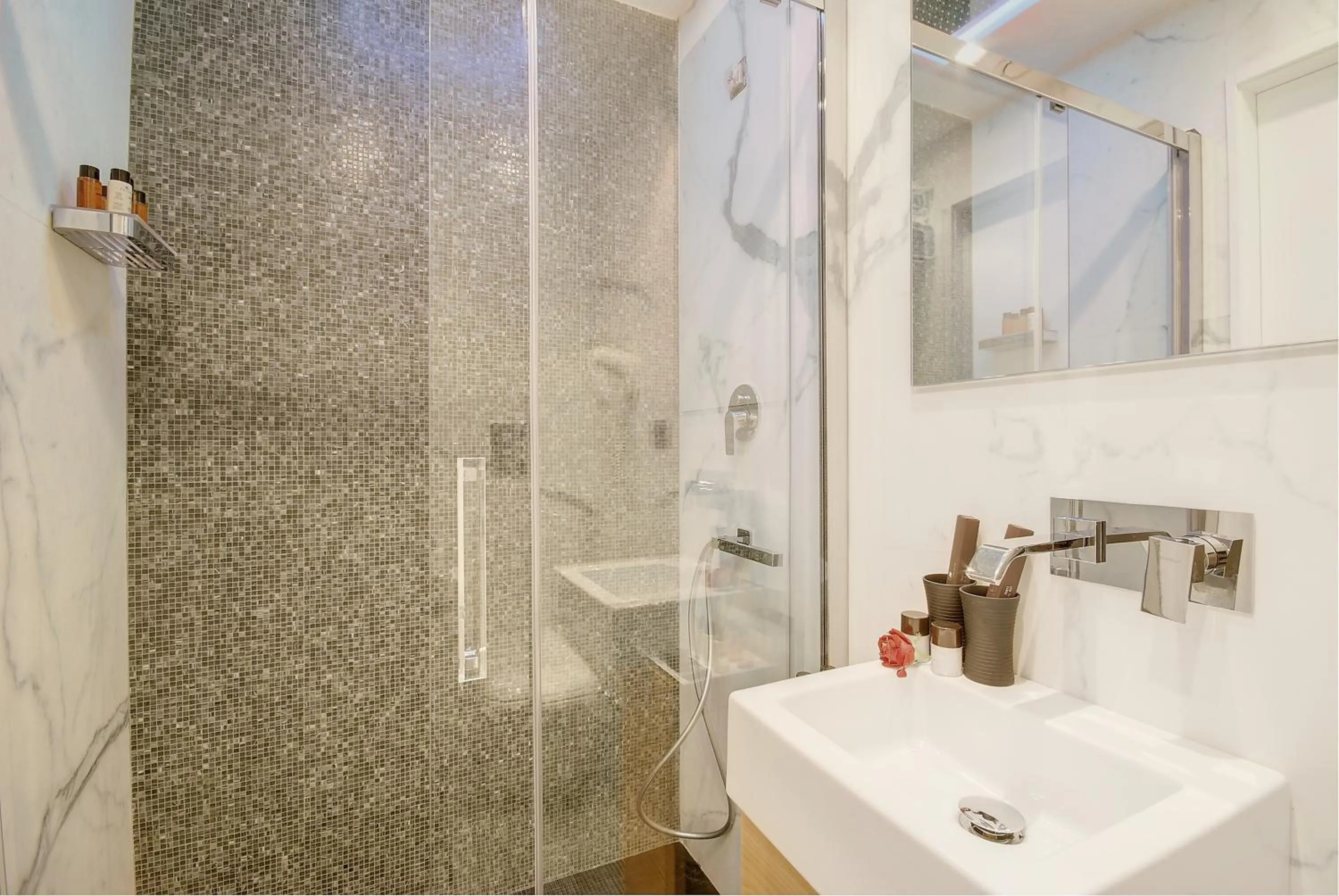 Bathroom in Sun Suite Luxury Pantheon