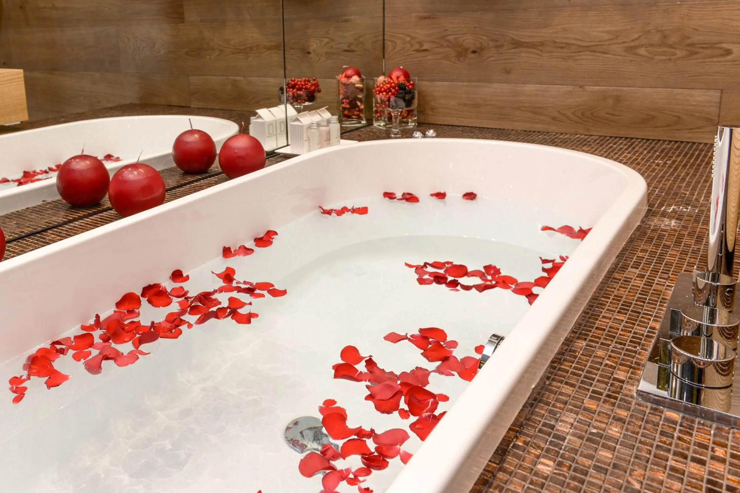 Bathroom in Sun Suite Luxury Pantheon