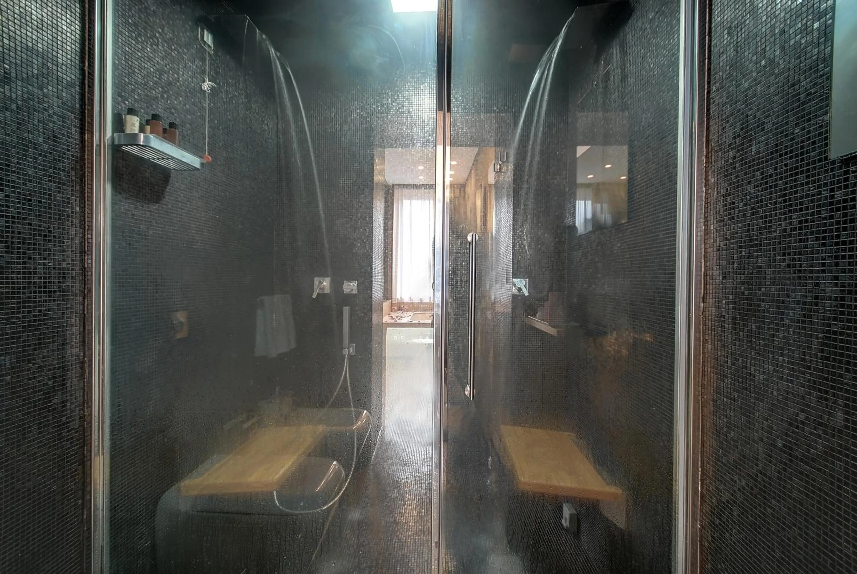 Bathroom in Sun Suite Luxury Pantheon