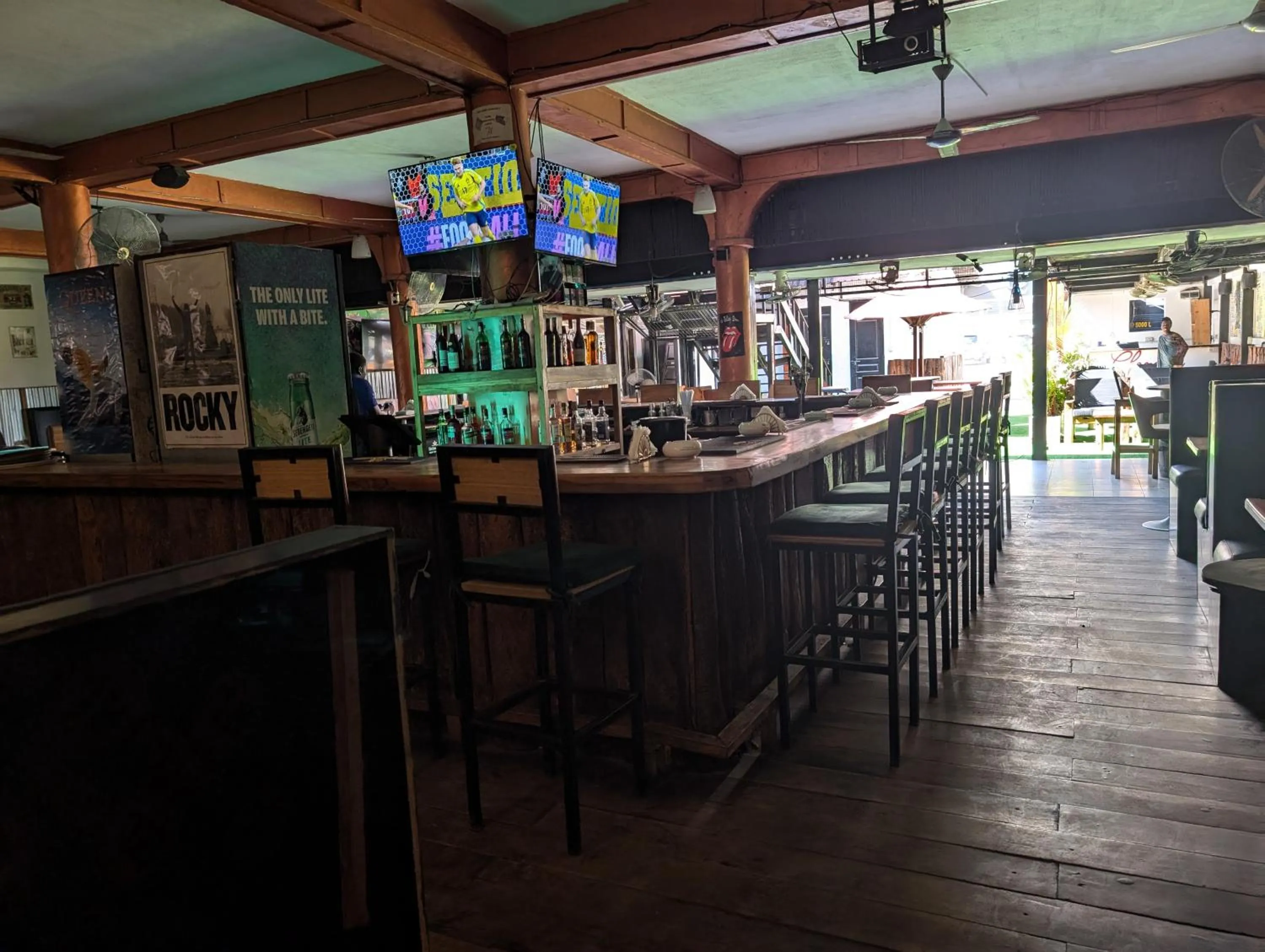 Lounge or bar in Q-Bar & Guesthouse