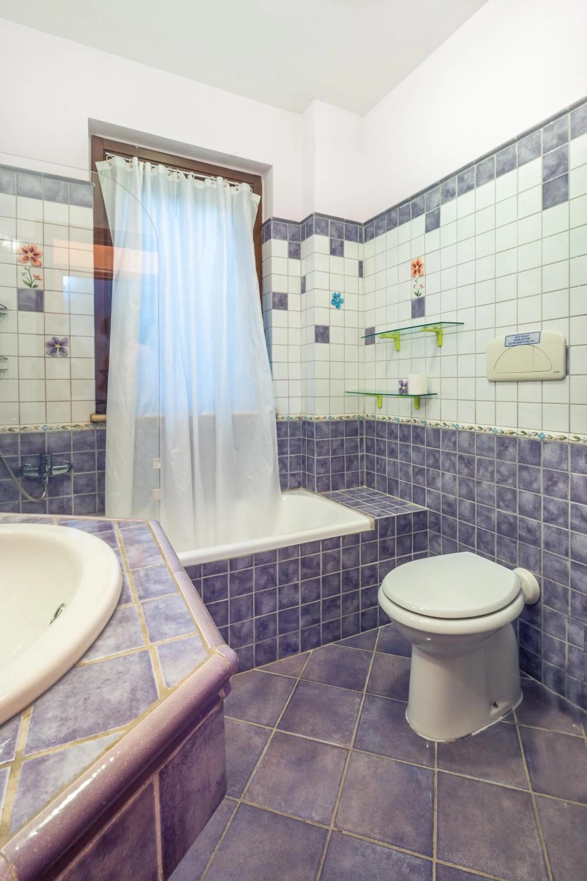 Il Bacio e La Nocciola