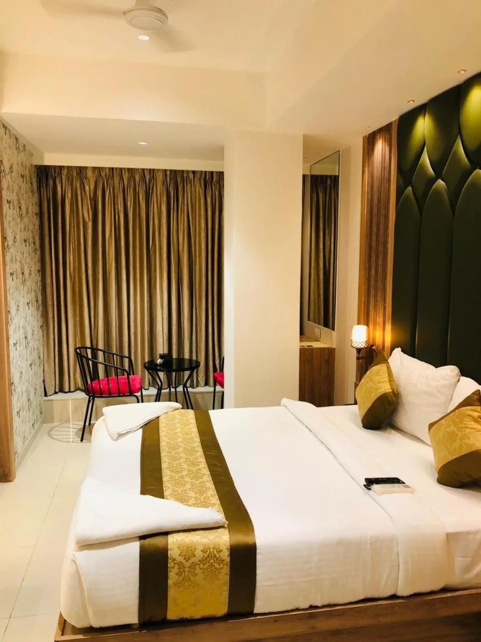 Bed in Hotel Melody Boutique Thane