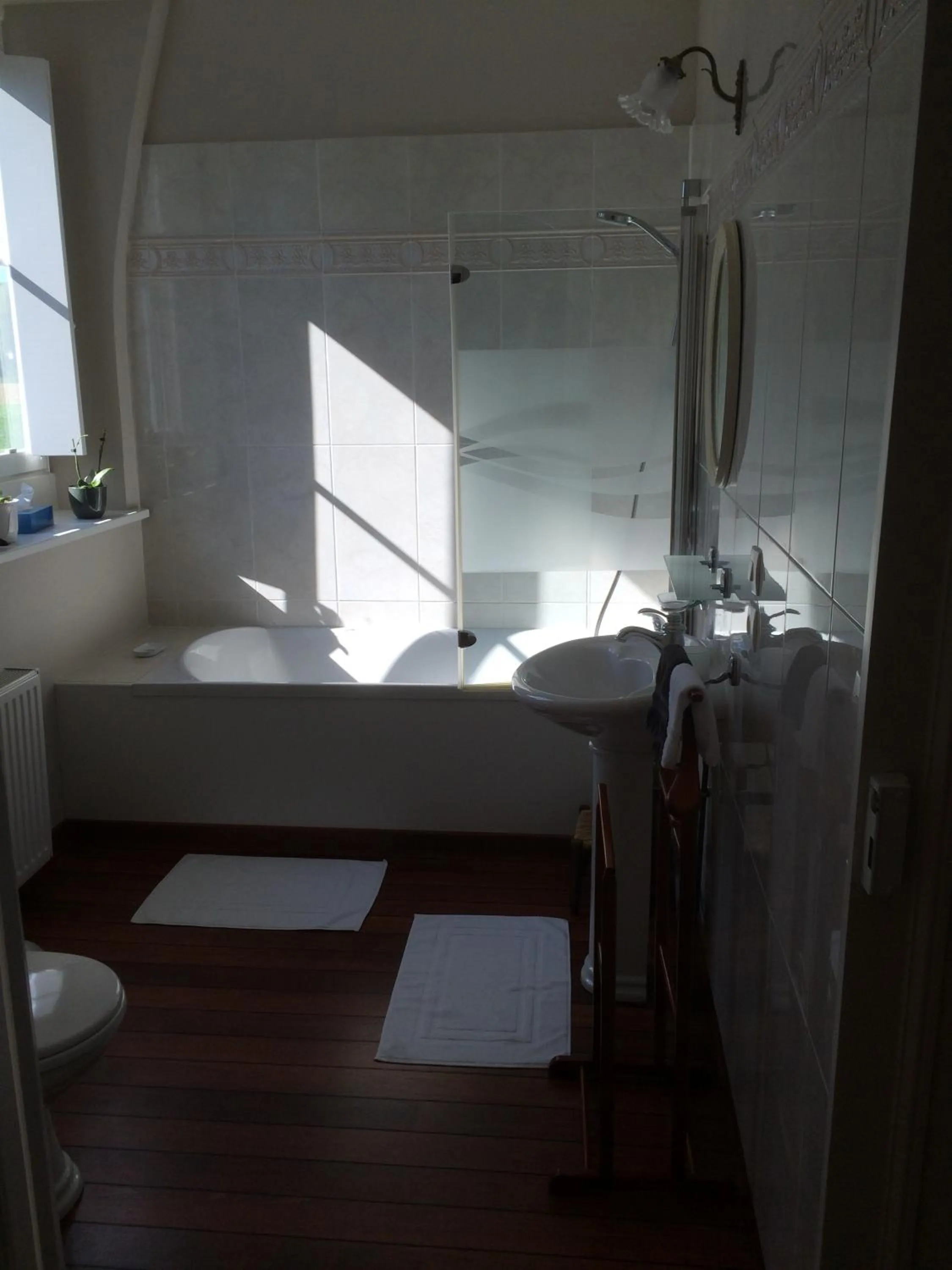 Bathroom in Le Clos Boutenelle