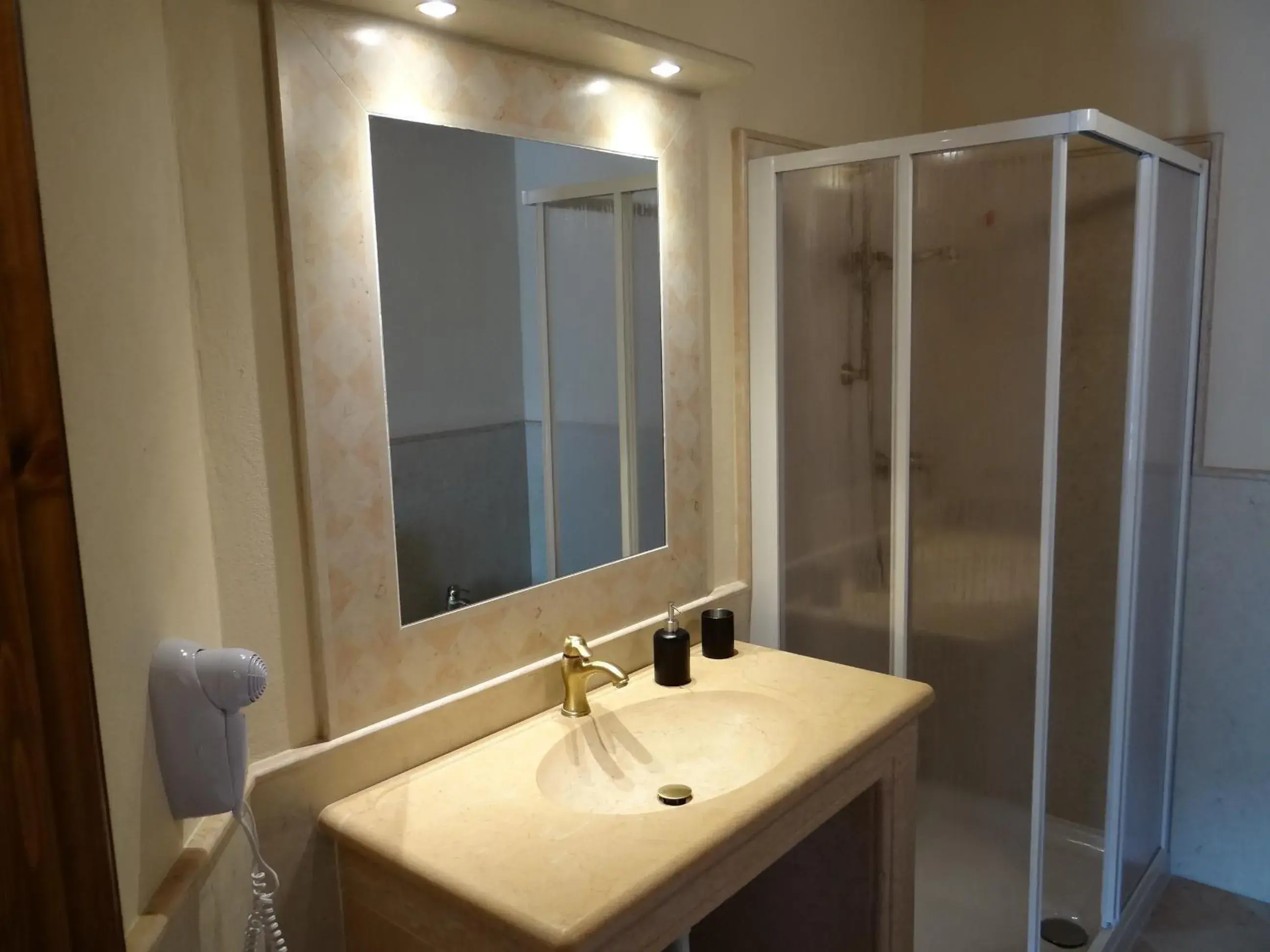 Family Room with Bathroom - single occupancy in Le Camere Della Bice Family Room with Bathroom - single occupancy in Le Camere Della Bice