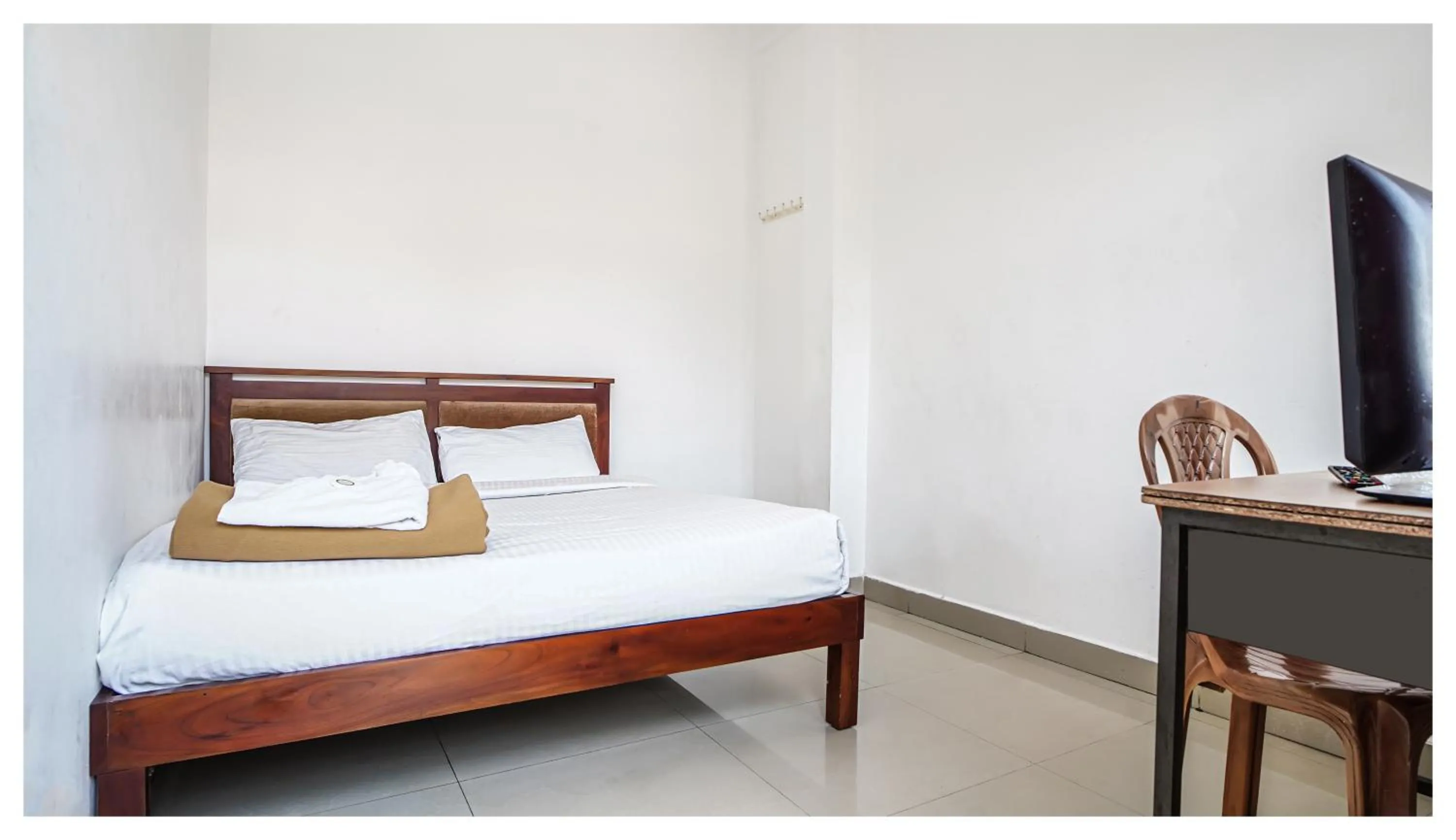 Bed in Kay Kay Residency