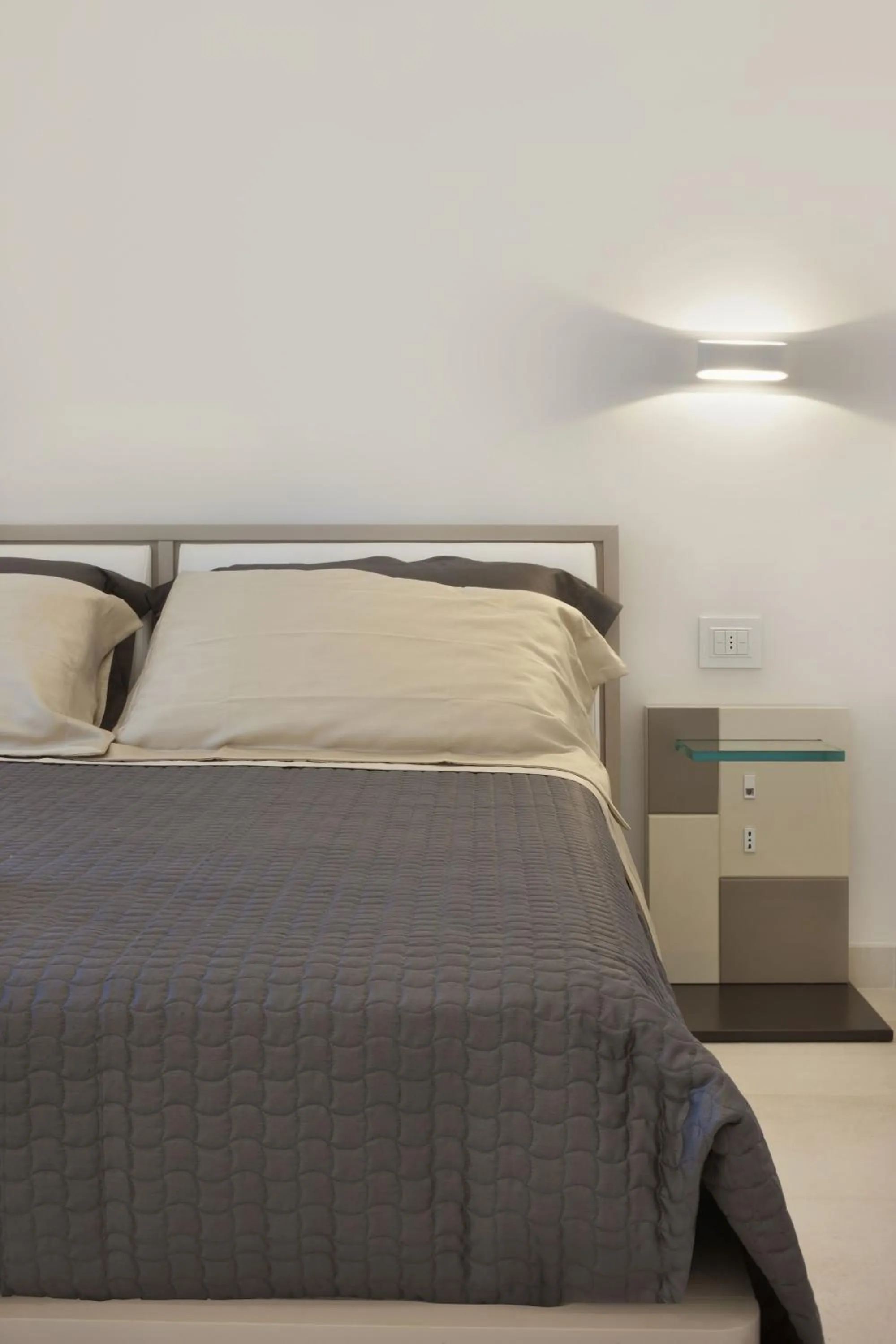 Decorative detail, Bed in Estate4home - Surreo Luxury B&b