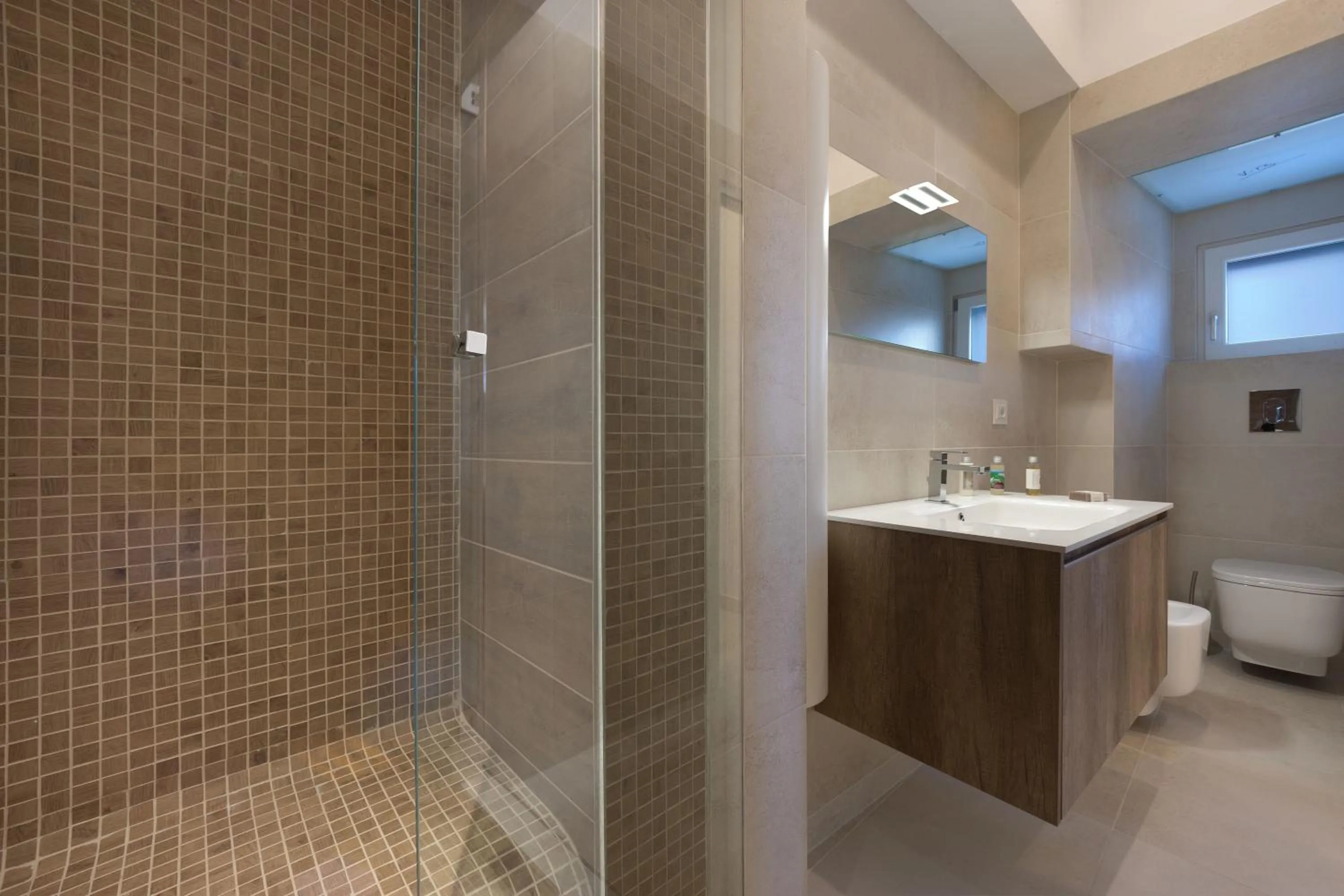 Shower in Estate4home - Surreo Luxury B&b