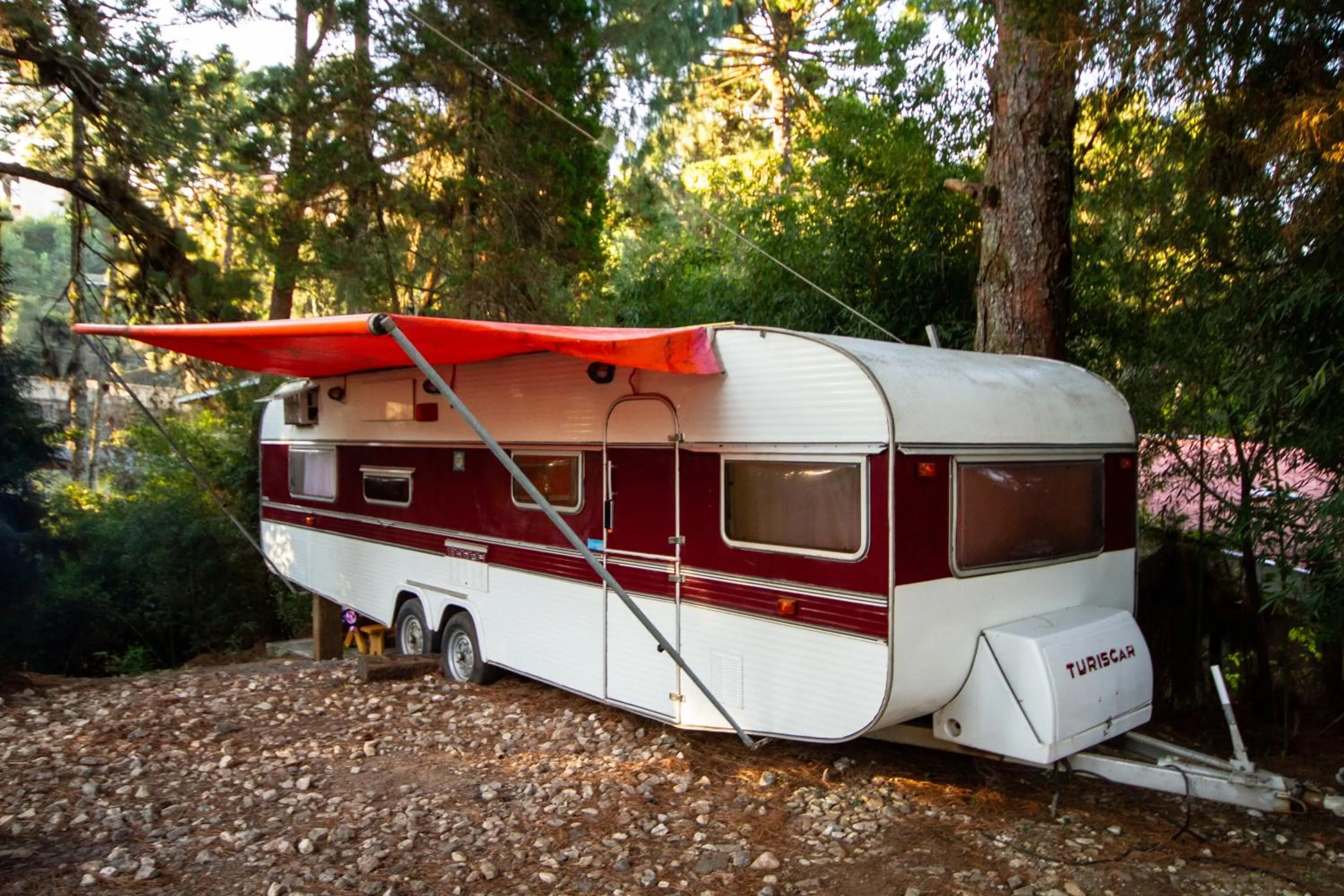 Facade/entrance in Villa Vintage Campos - Piscina e opções de suites com hidromassagem