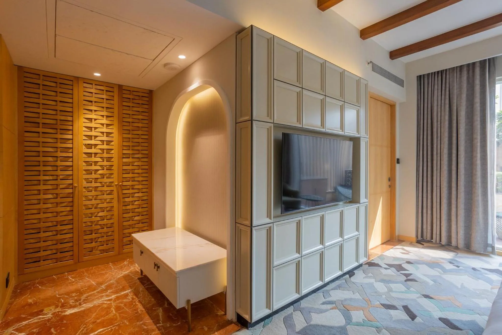 Photo of the whole room, Bed in InterContinental Jaipur Tonk Road by IHG