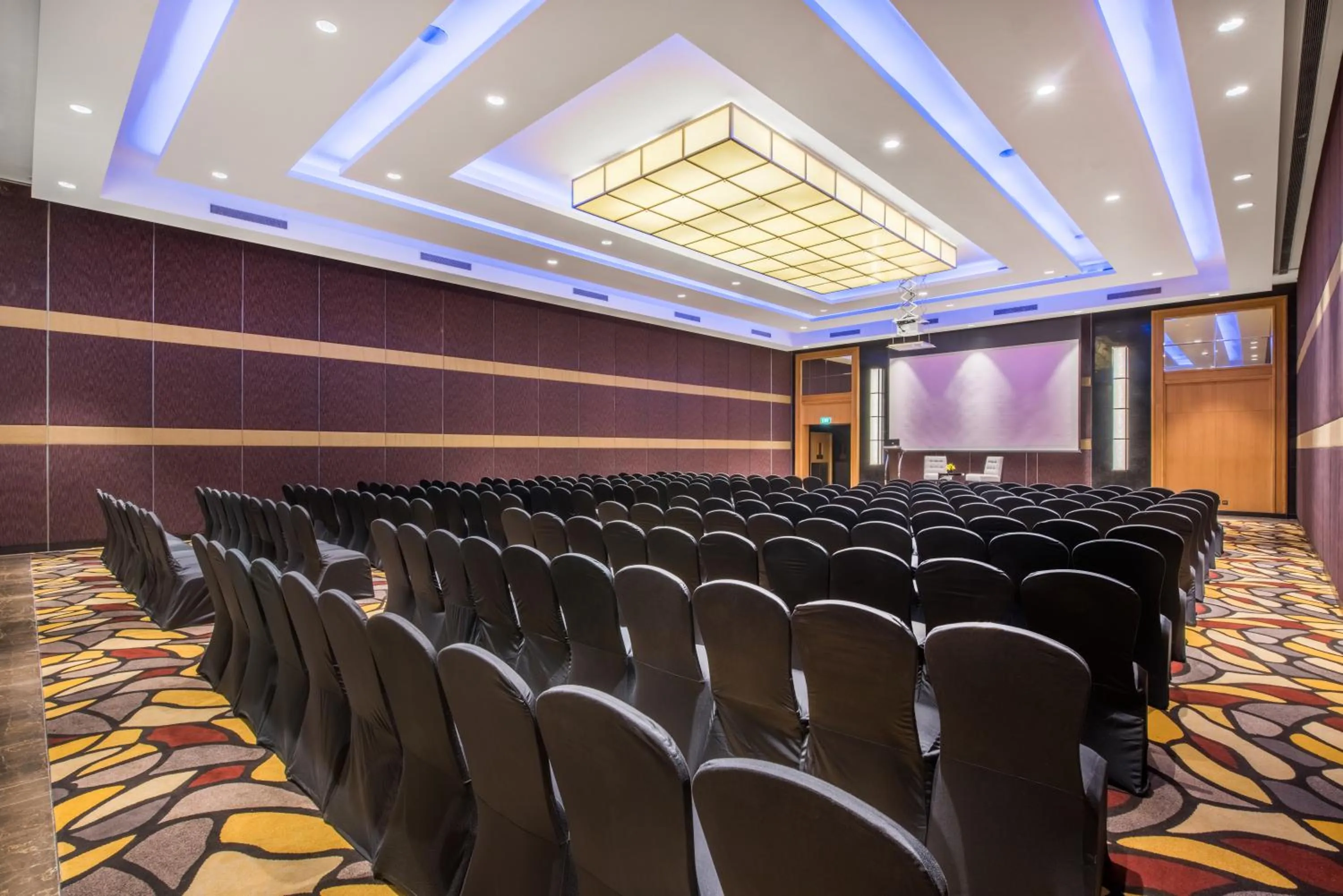 Meeting/conference room in InterContinental Jaipur Tonk Road by IHG