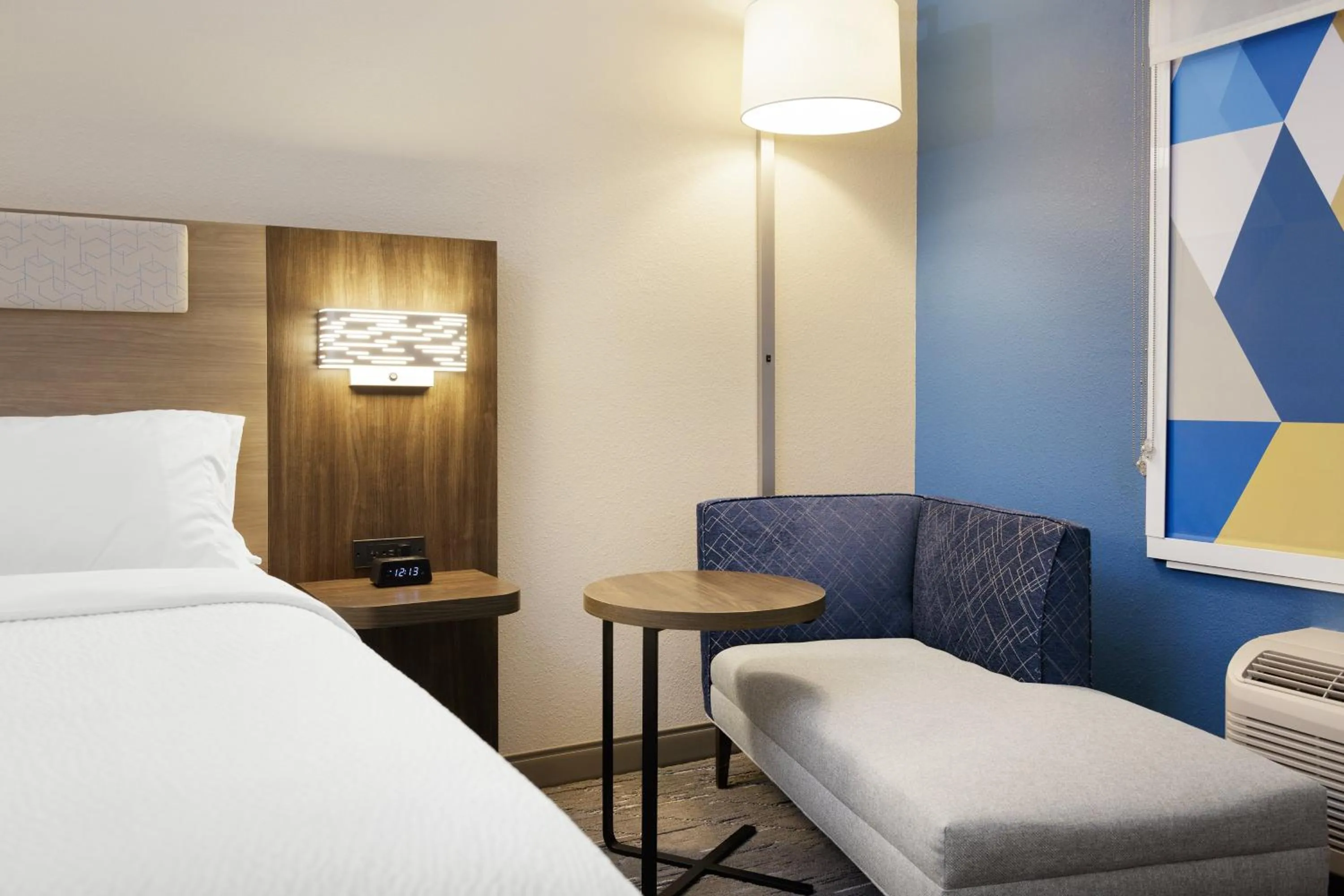 Standard King Room with Mobility Accessible Roll-In Shower in Holiday Inn Express & Suites Sparks Reno East by IHG