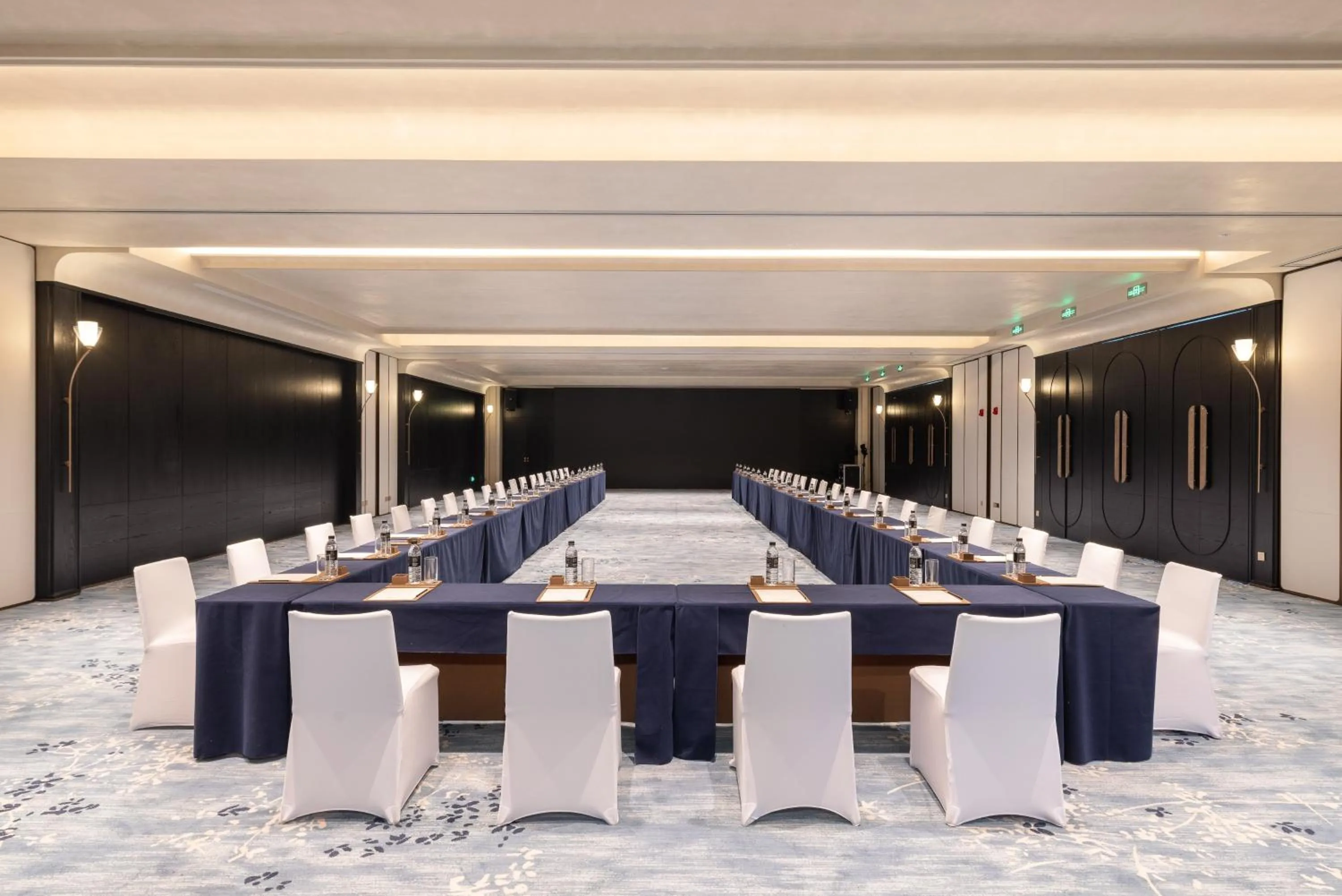 Meeting/conference room in Vignette Collection TFT Chongqing by IHG
