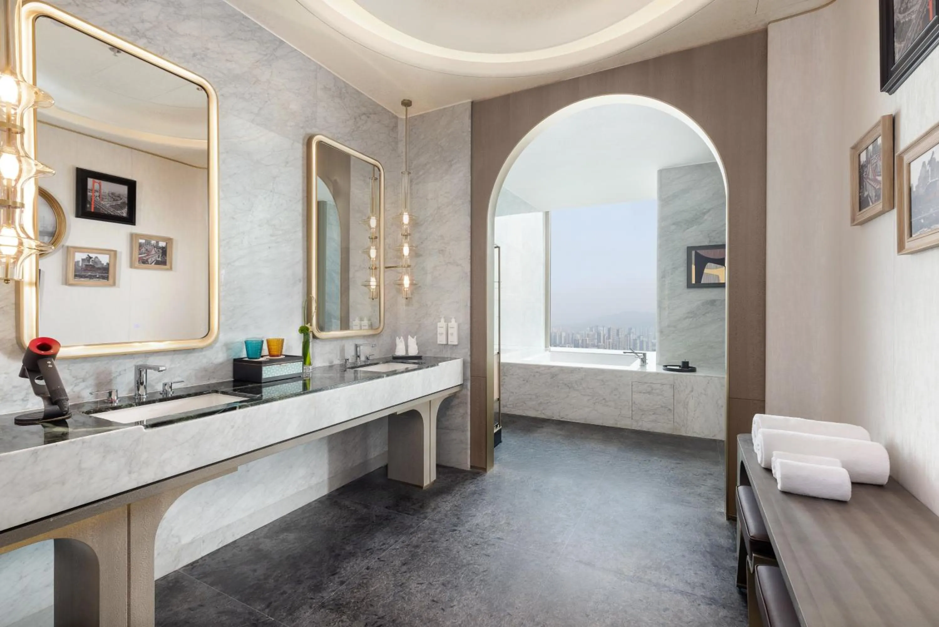 Photo of the whole room, Bed in Vignette Collection TFT Chongqing by IHG