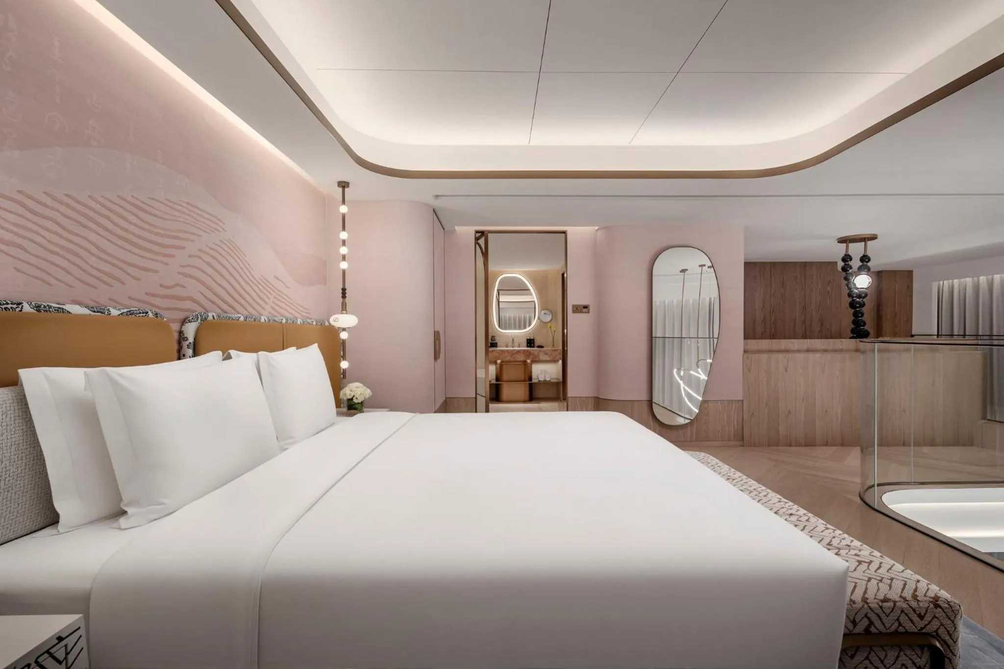 Photo of the whole room, Bed in Hotel Indigo Xi'an High-tech Zone by IHG