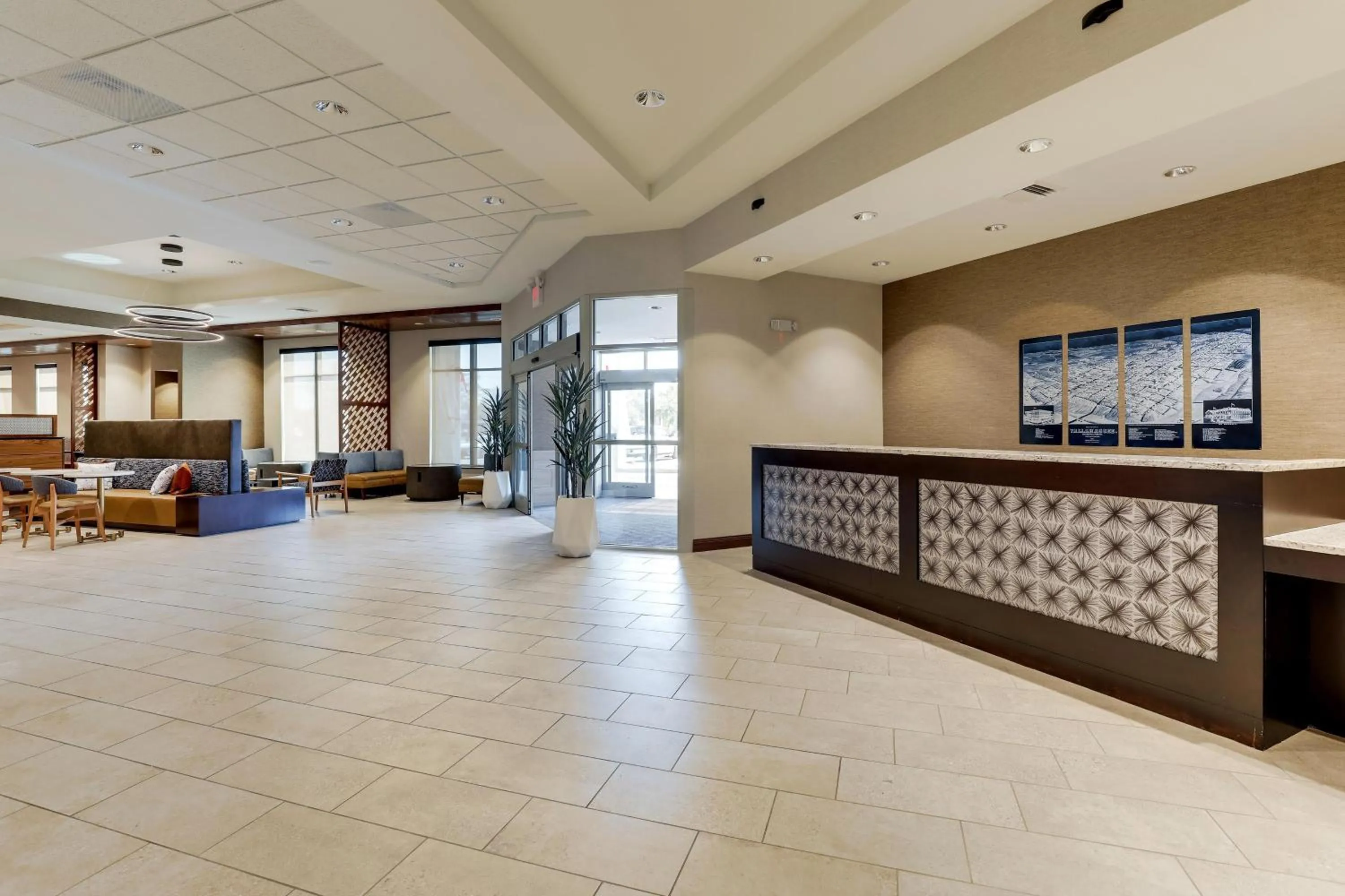 Lobby or reception in Drury Plaza Hotel Mobile